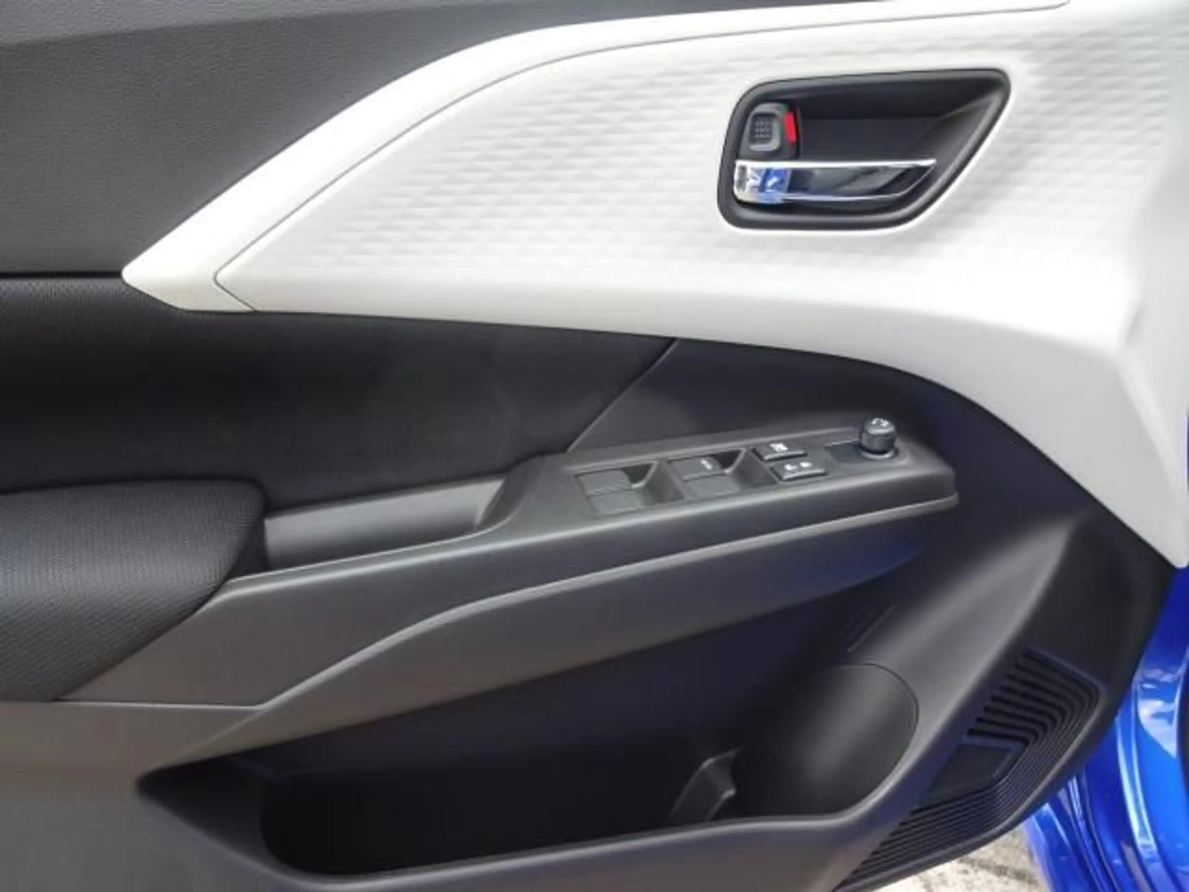 Suzuki Swift SWIFT 1.2 DUALJET ALLGRIP COMFORT NAVI SITZHEIZ. — photo 12