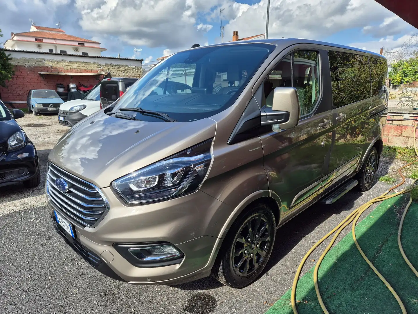 Ford Tourneo Custom titanium Marrone - 1