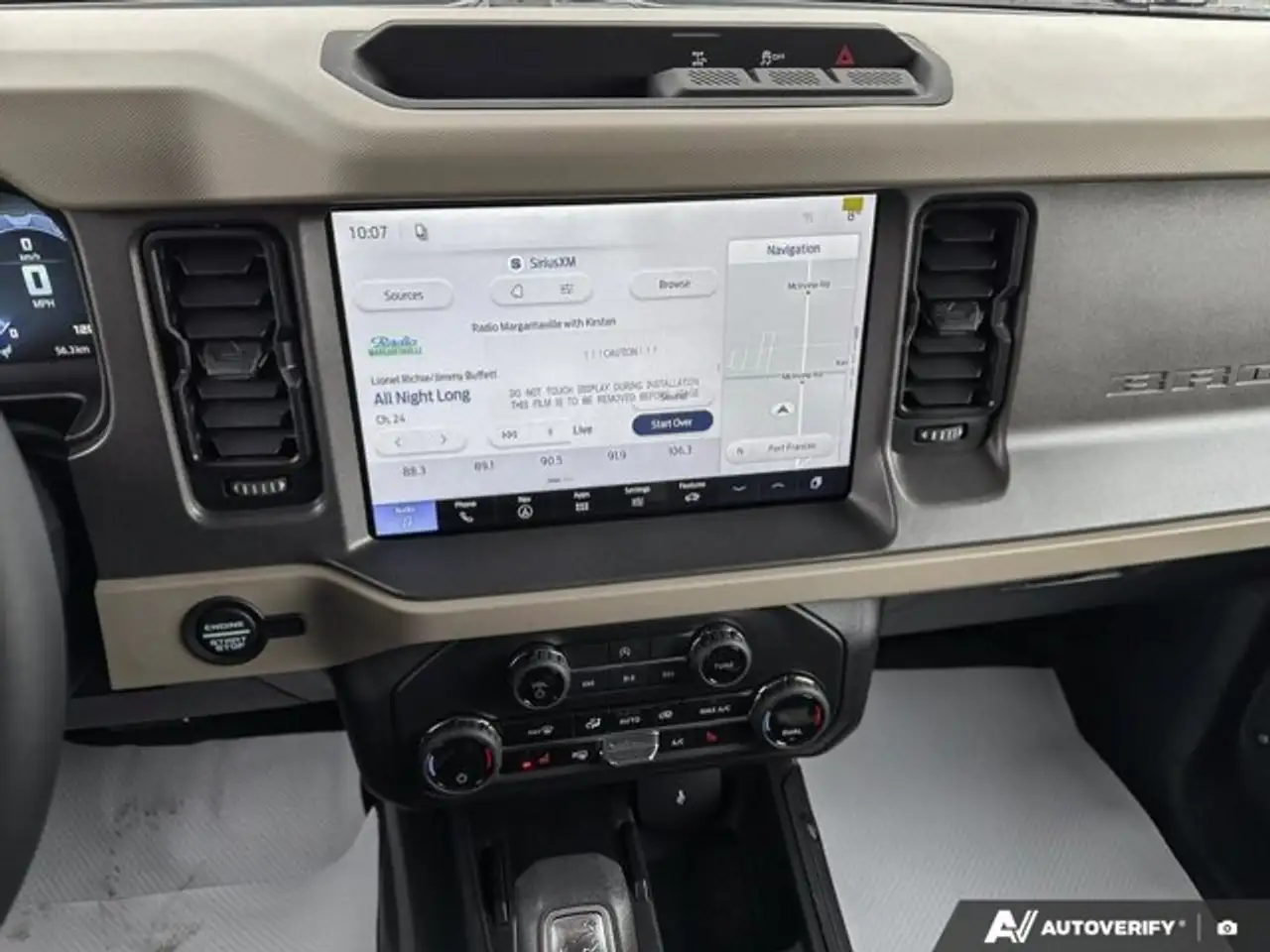 Ford Bronco снимка Ford Bronco