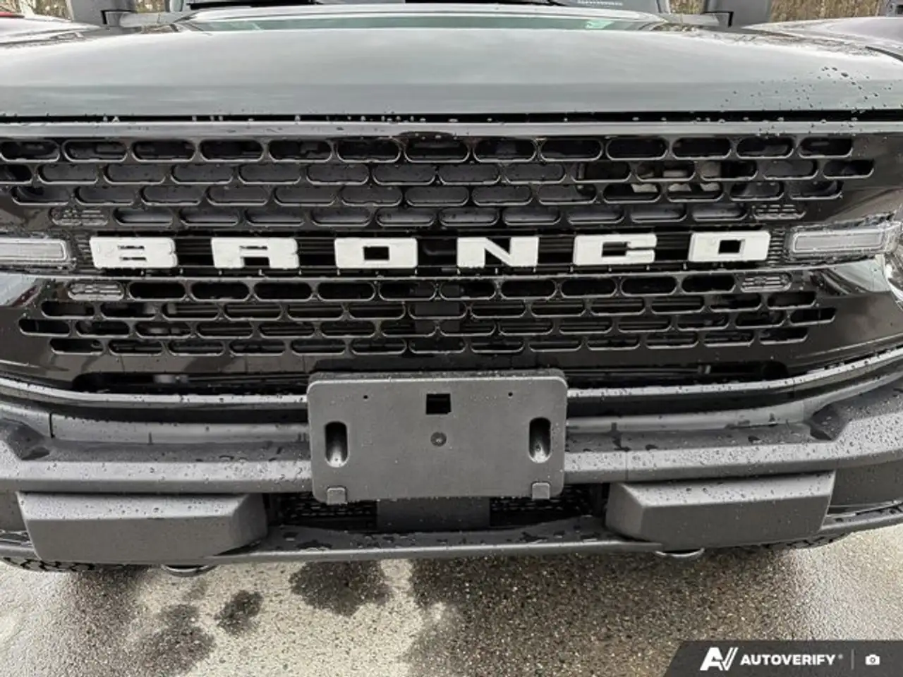 Ford Bronco снимка Ford Bronco