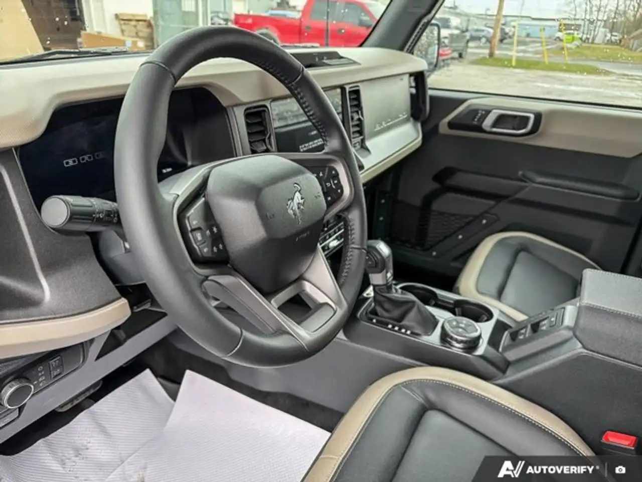 Ford Bronco снимка Ford Bronco