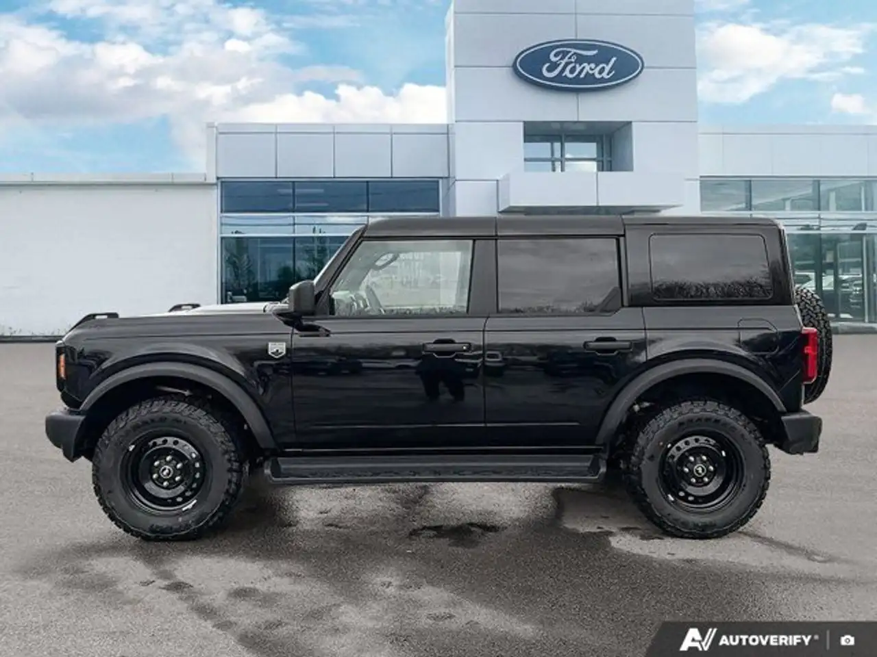 Ford Bronco снимка Ford Bronco