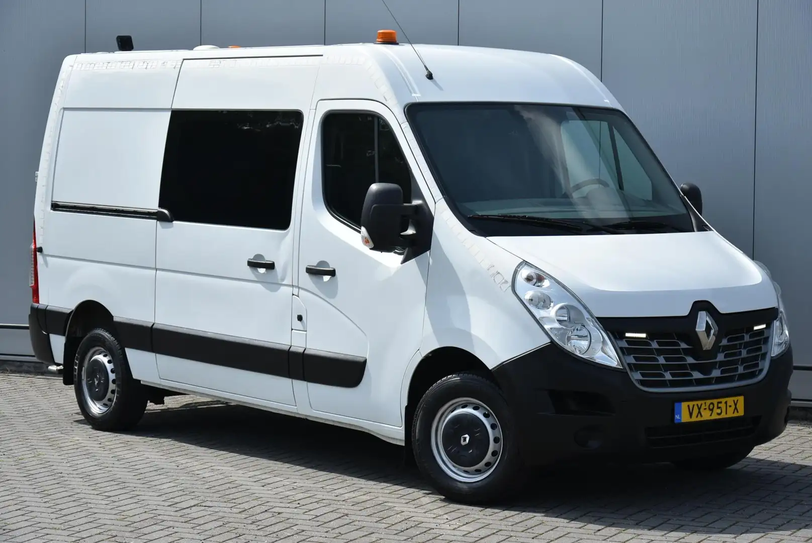 Renault Master 2.3 dCi L2H2 Airco Cruise Camera Treeplank PDC Blanco - 1