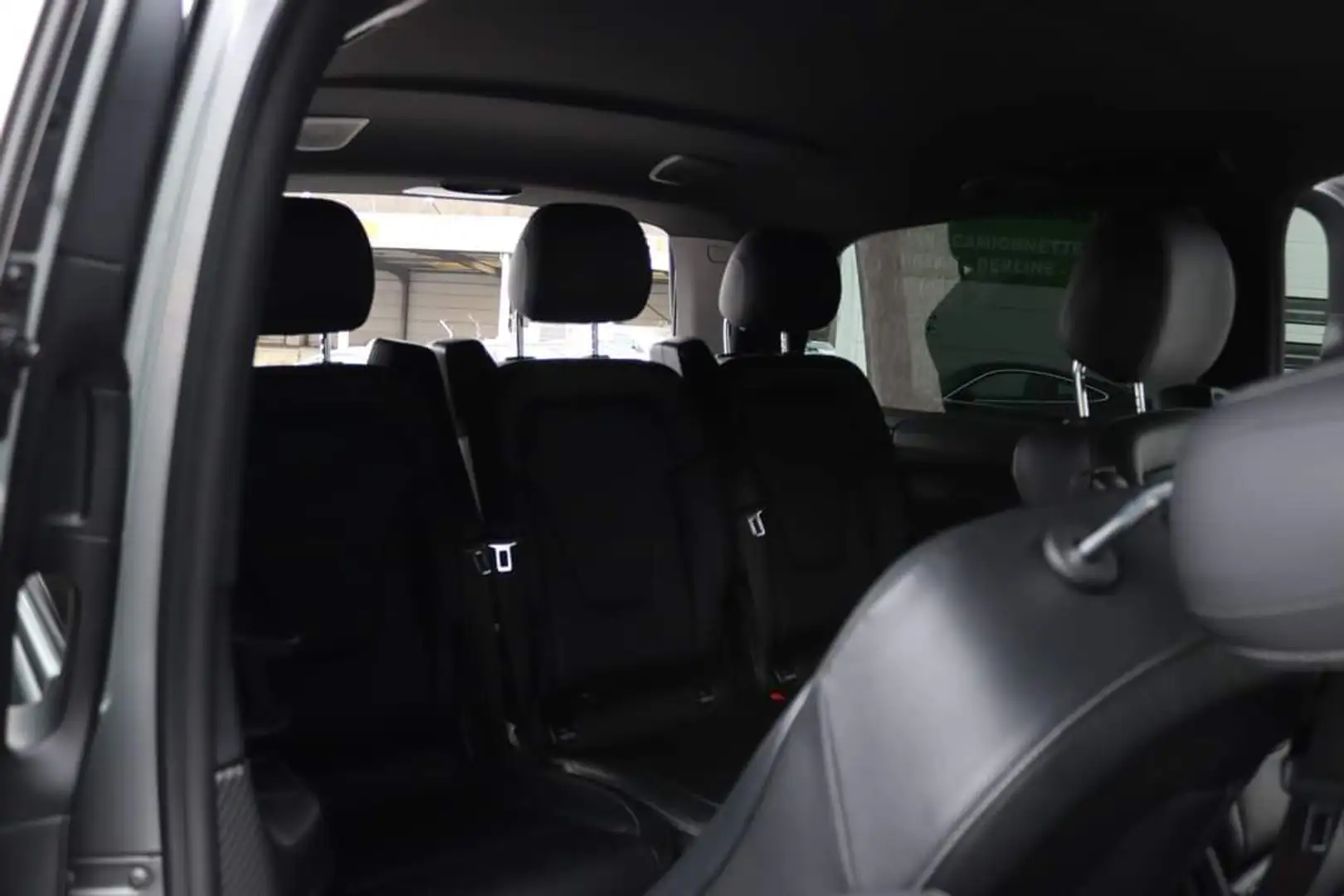 Mercedes-Benz V 250 d LWB Avantgarde Gris - 2