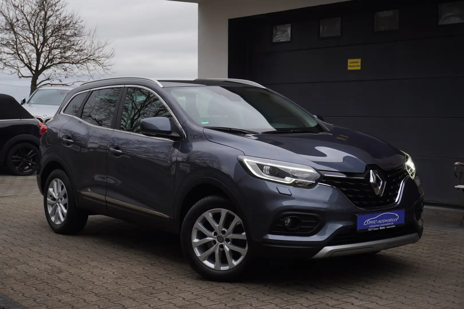 Renault Kadjar 1.3 TCe Limited tLEDER+NAVI+KAMERA+ALU+TEMPOMAT Grau - 1