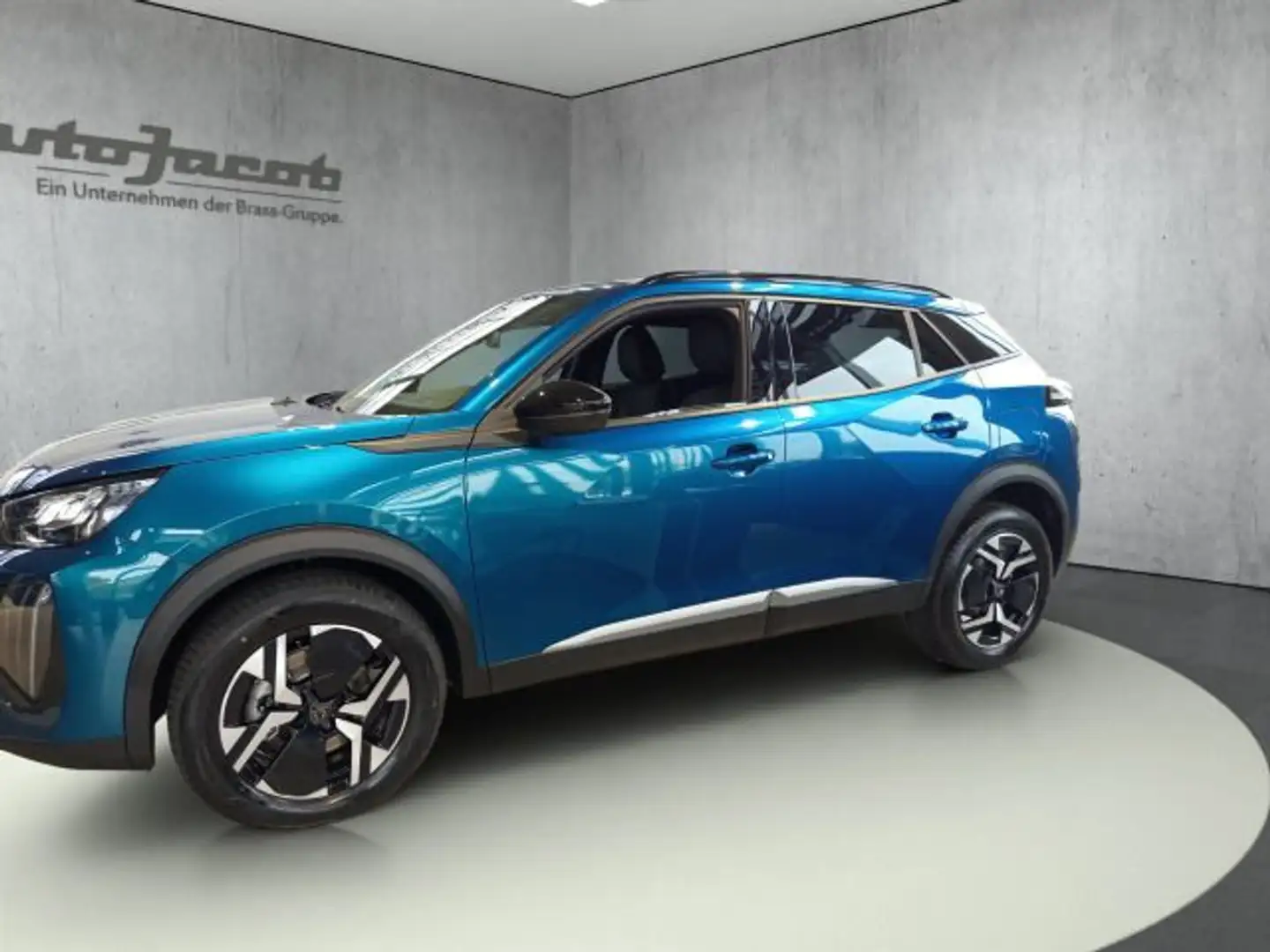 Peugeot 2008 1.2 Hybrid 145 Allure Bleu - 2