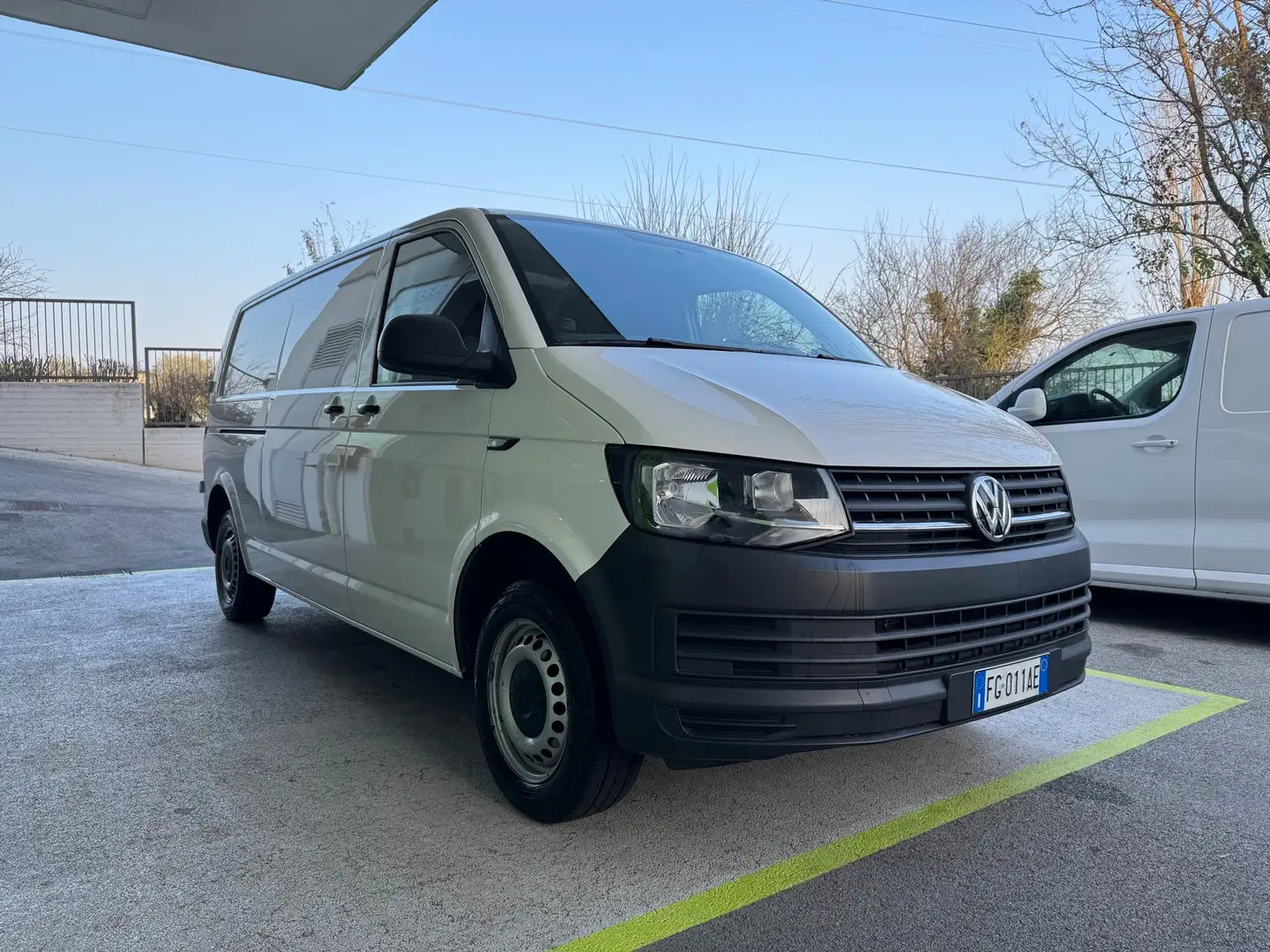 Volkswagen T6 Transporter 2.0TDI 150CV LUNGO L2 UNIPROPRIET GARANZIA 24 MESI Blanc - 2