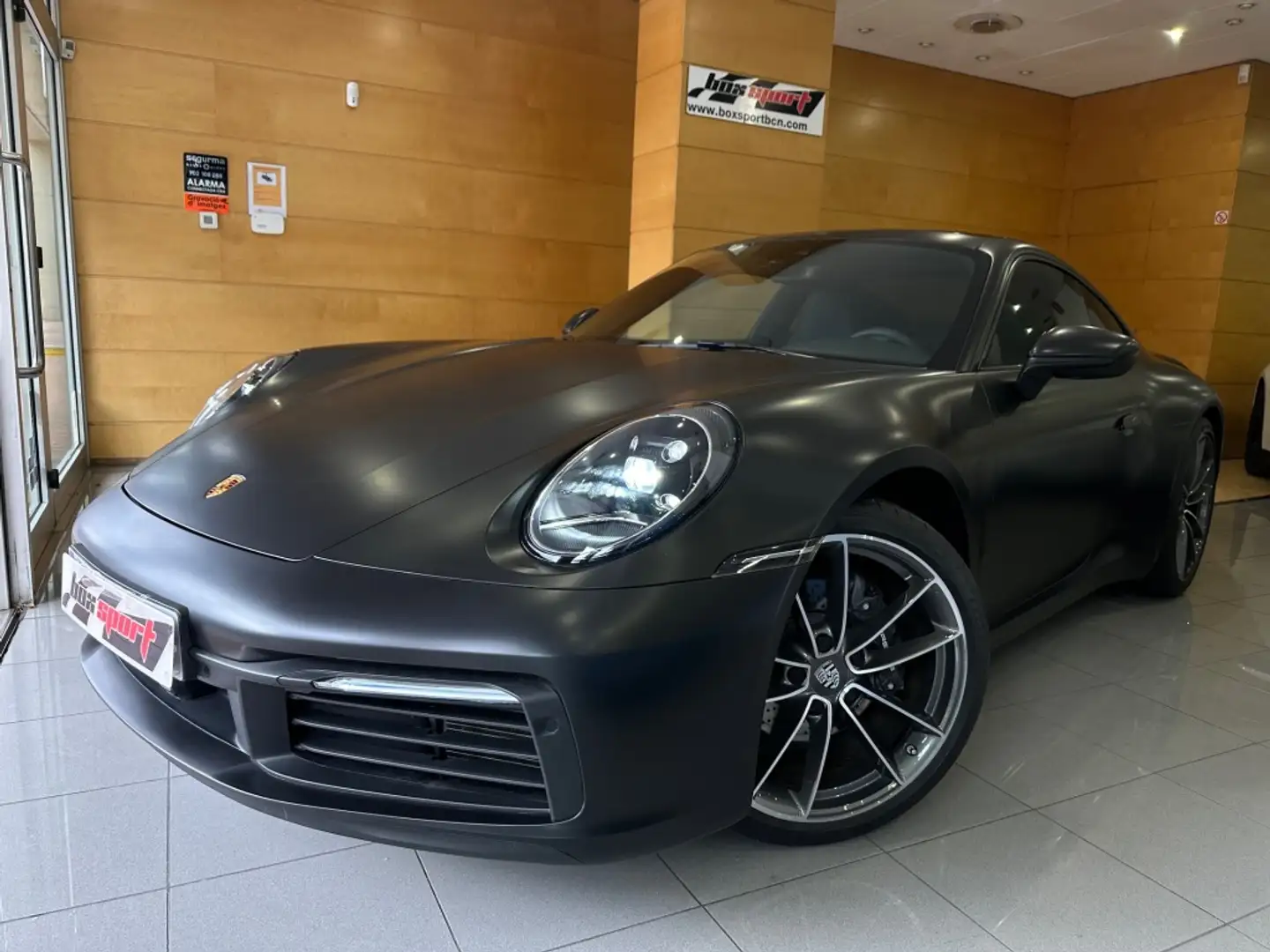 Porsche 992 Carrera Coupé PDK Negro - 1