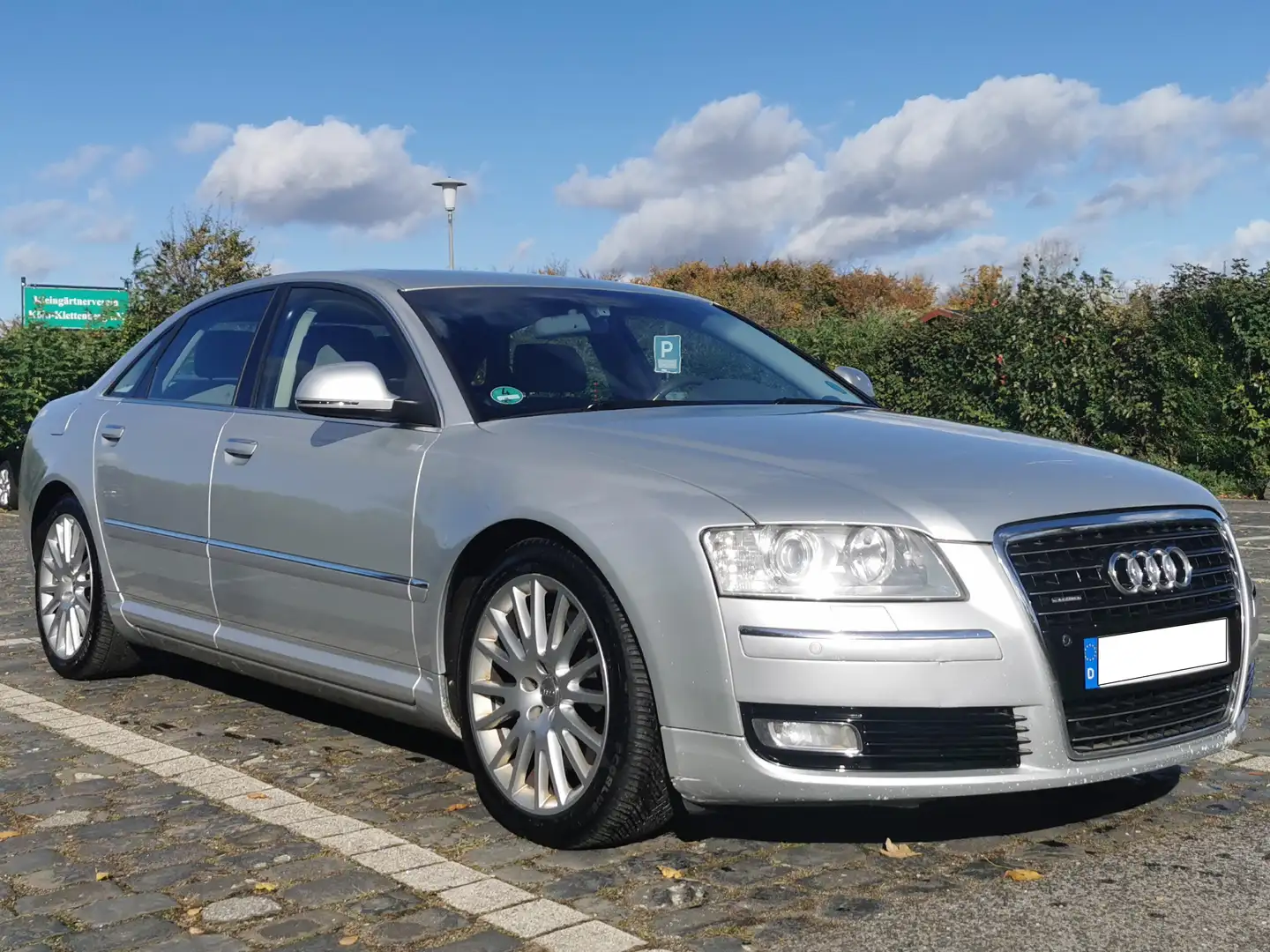 Audi A8 A8 4.2 TDI DPF quattro Silber - 1