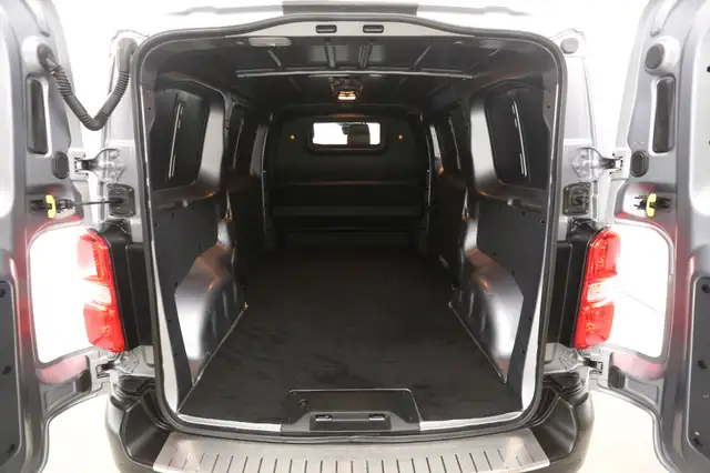 Citroen Jumpy view 3