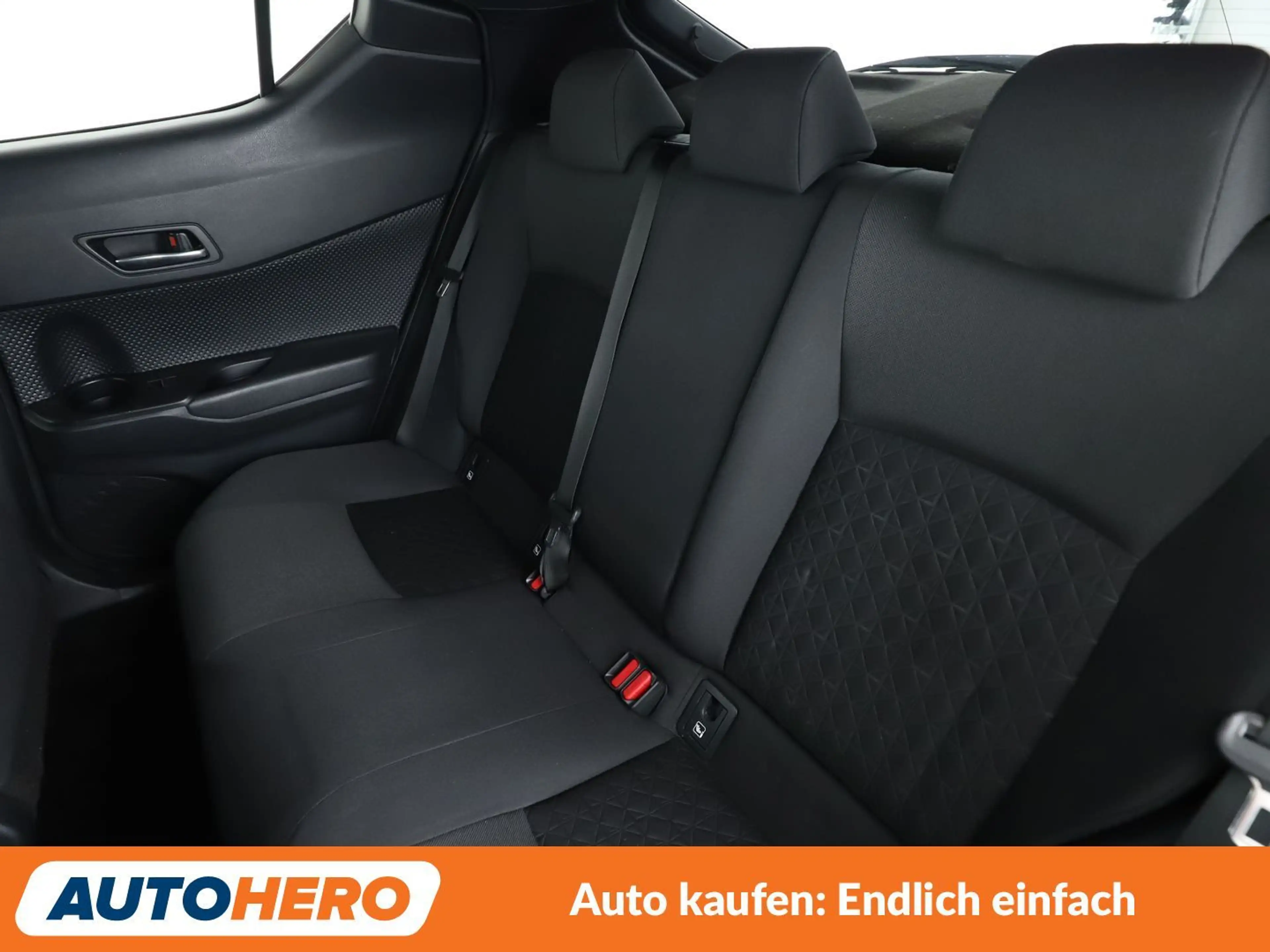 Toyota C-HR 2.0 Hybrid Team D Aut.*LED*TEMPO*PDC* — photo 14