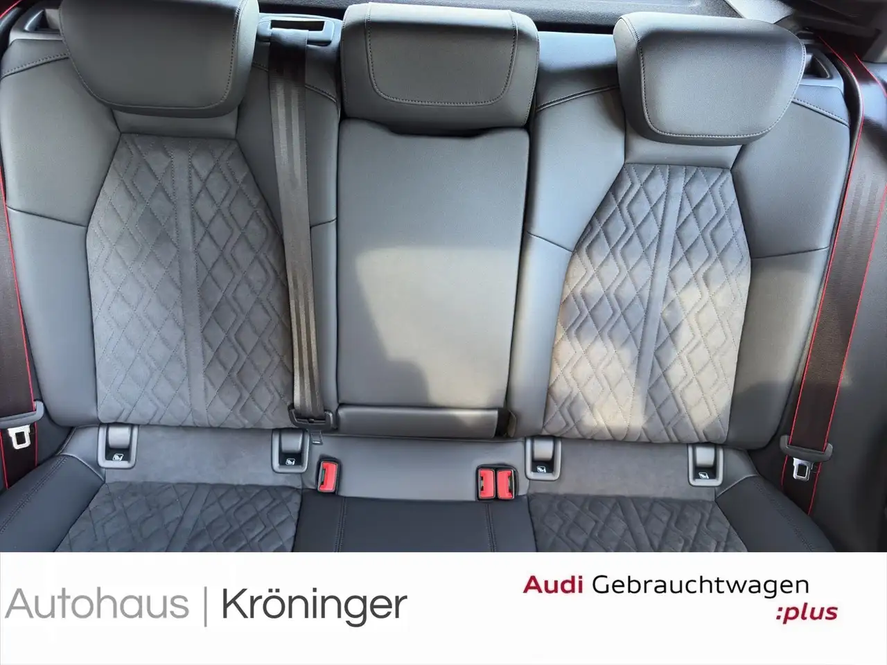 Audi RS3 RS 3 Sportback 2.5 TFSI quattro 400 PS Pano HUD 10