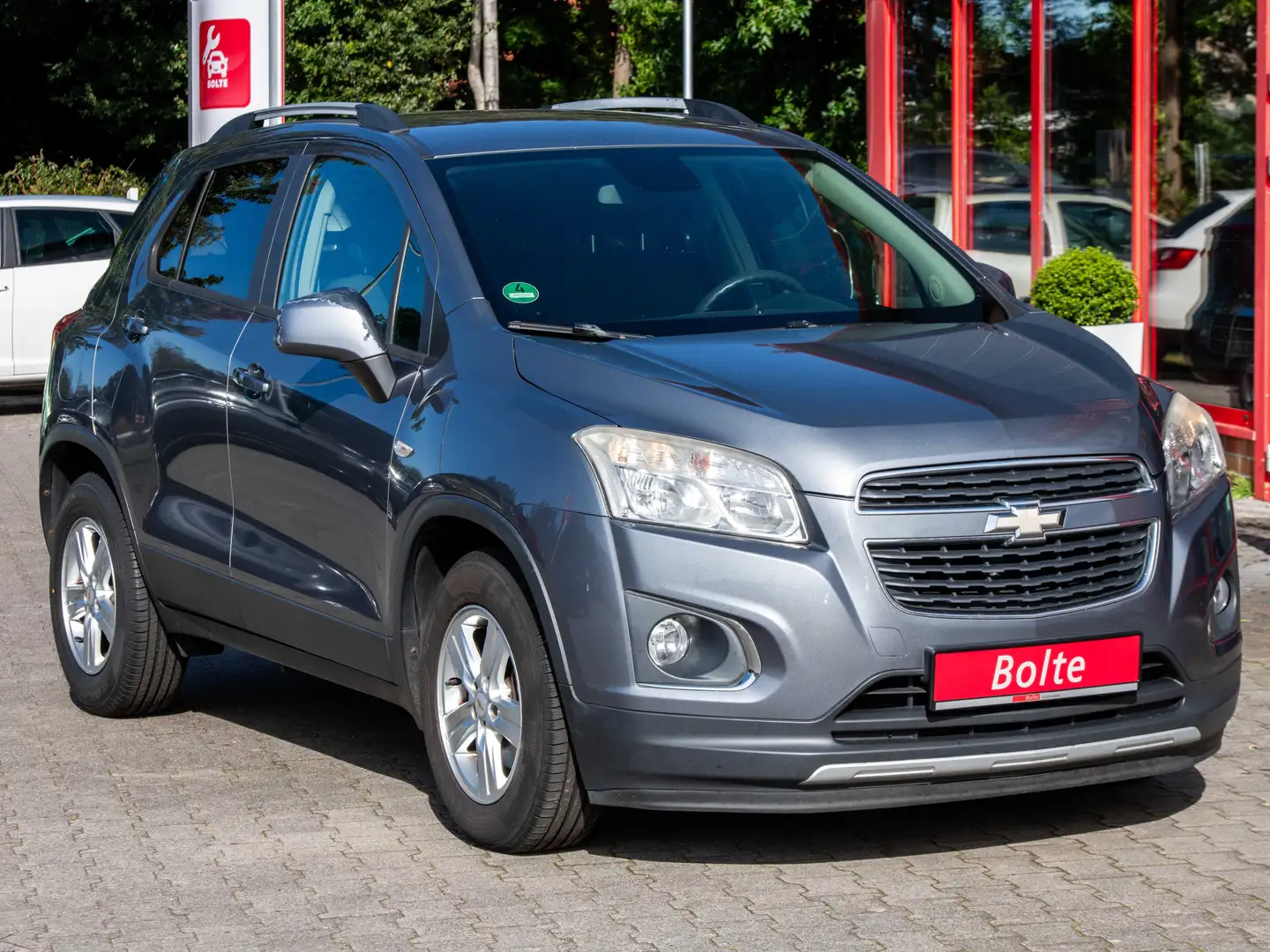 Chevrolet Trax LS+ Grau - 1