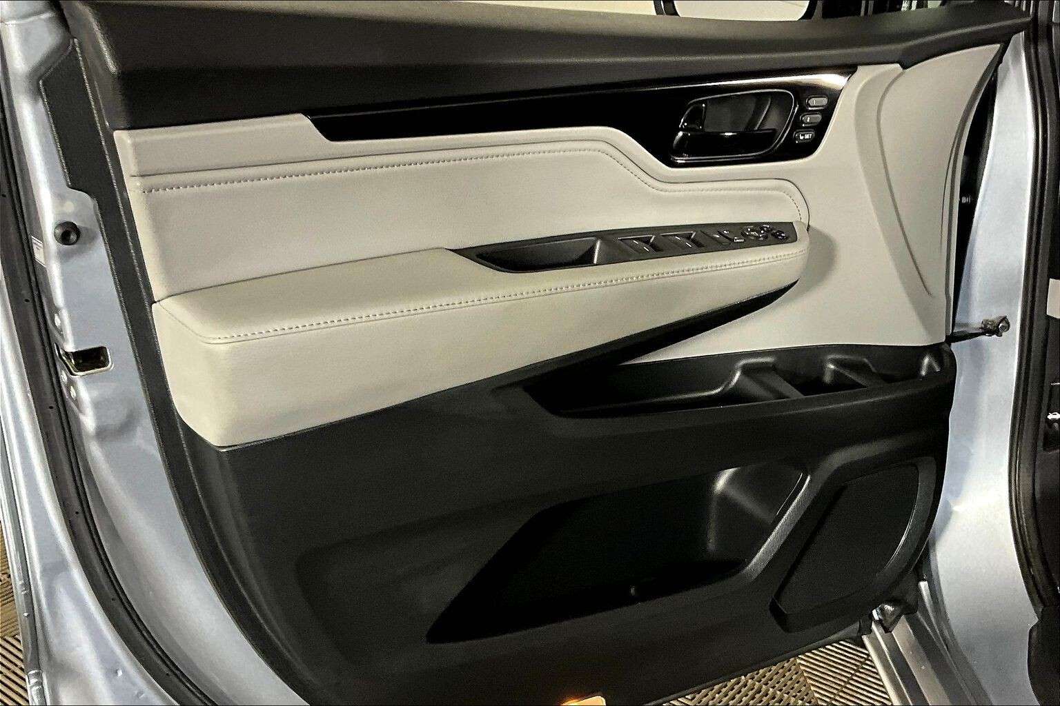 used 2018 Honda Odyssey car, priced at $22,998