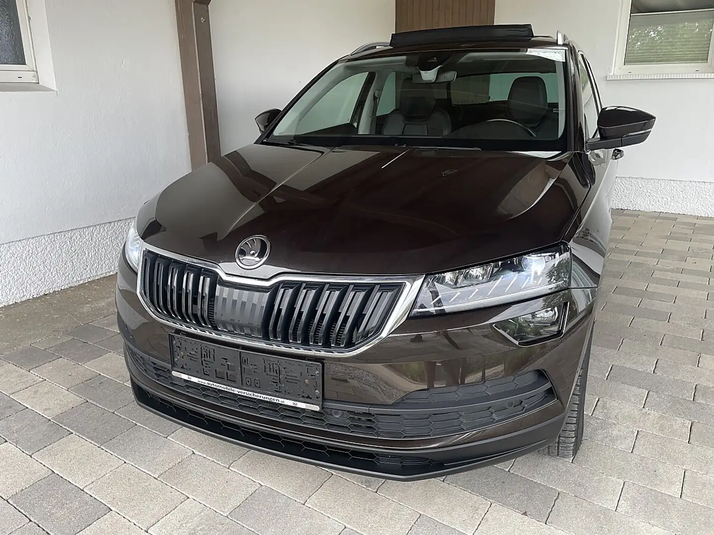 Skoda Karoq 2,0 TDI SCR 4x4 Style DSG-NAVI-AHV-el.HECKKLAPP... Braun - 2