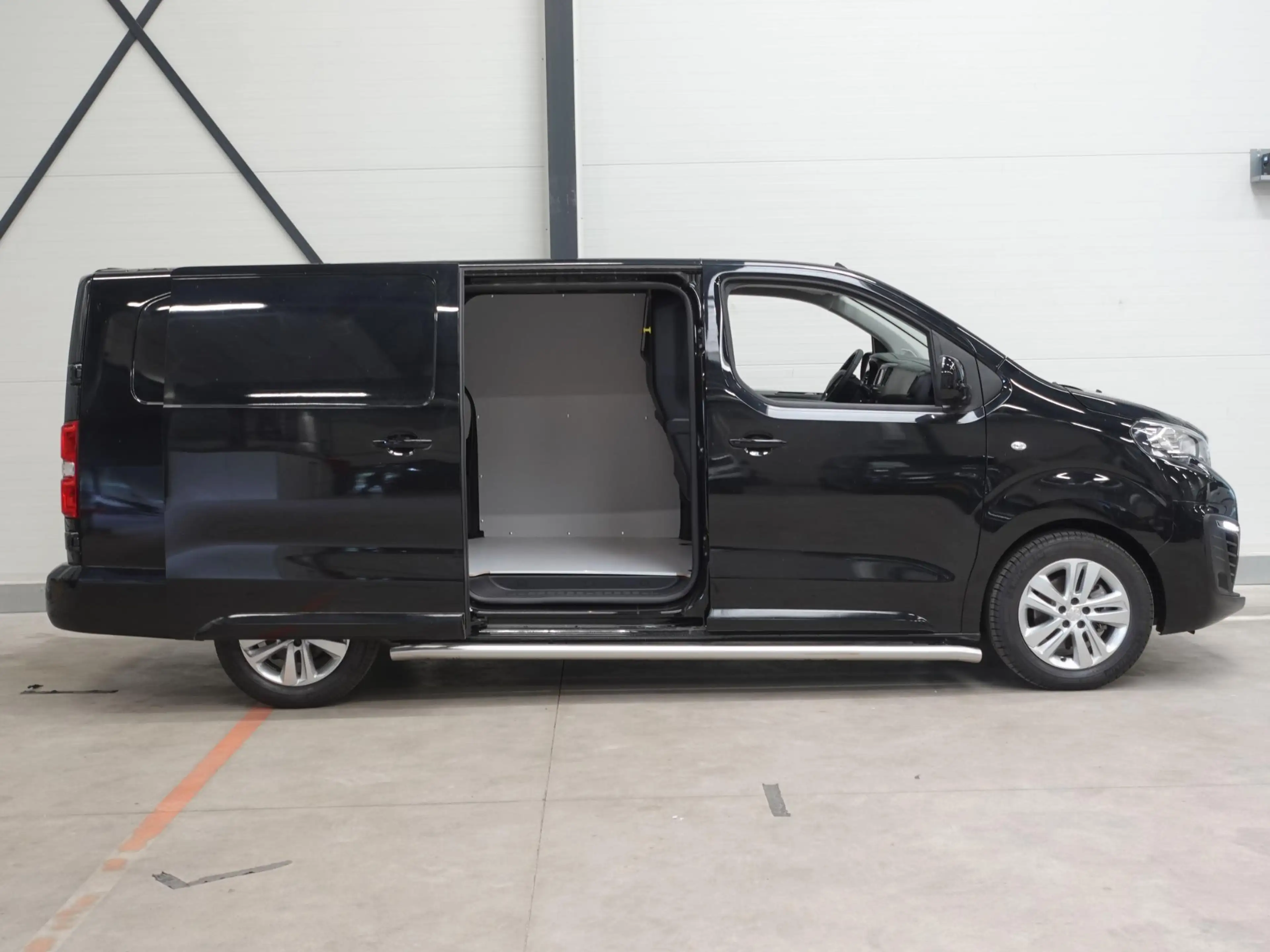 Peugeot e-Expert Long L3H1 Premium 75 kWh 3-zits Automaat Navigatie — photo 8