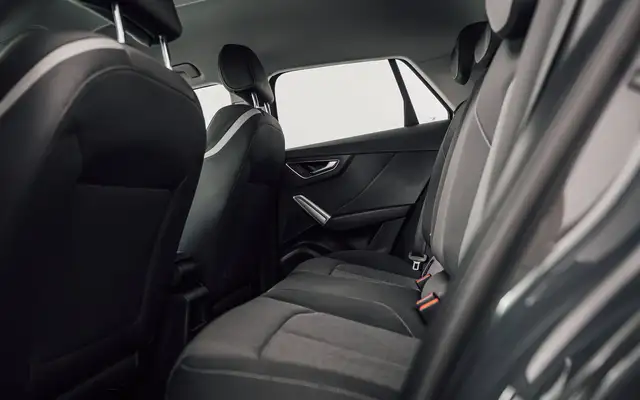 Audi Q2 view 10