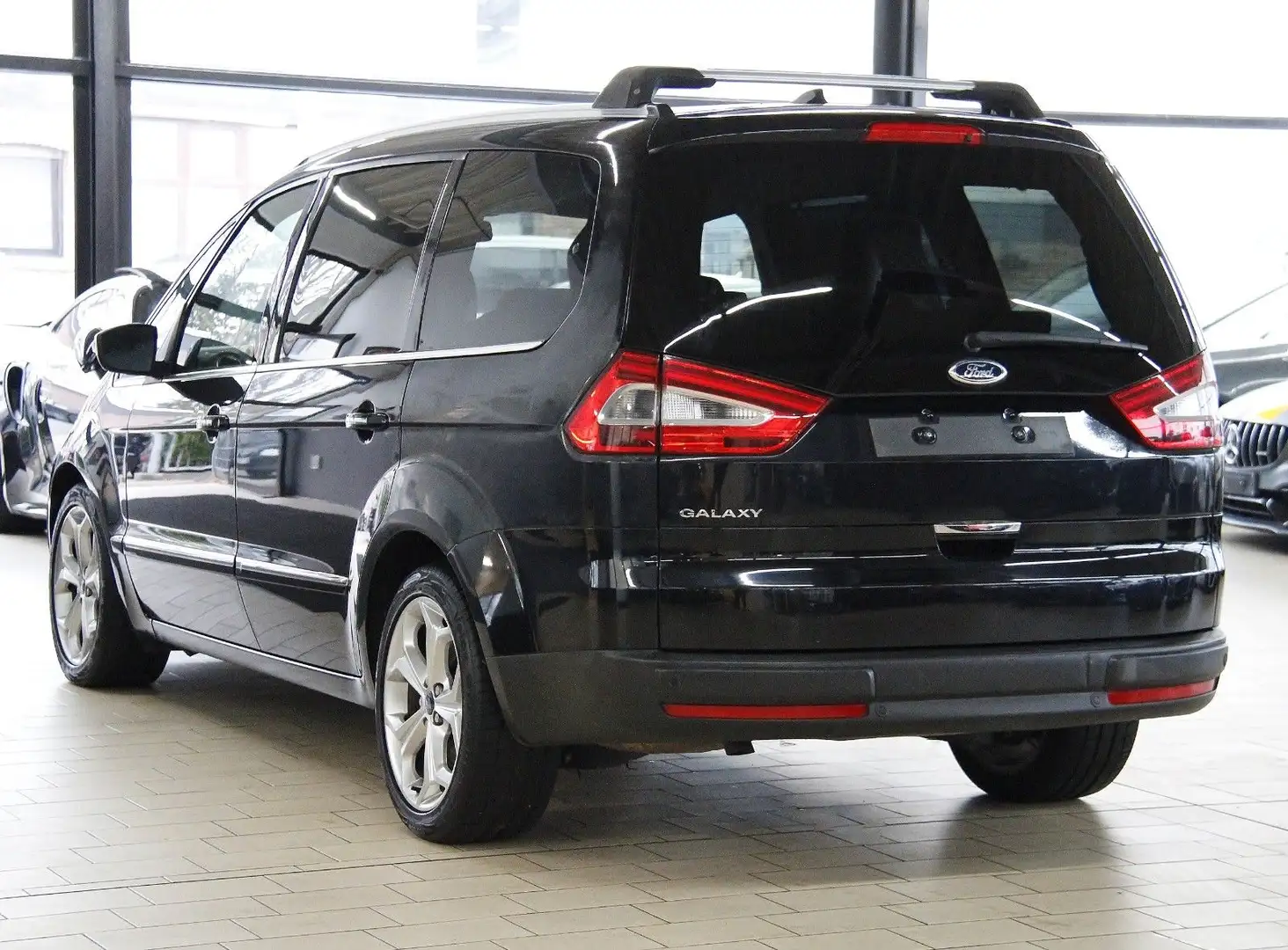 Ford Galaxy GALAXY 2.0 TDCi TiTANiUM 7.SiTZE *NAVi*SPUR*18 Schwarz - 2