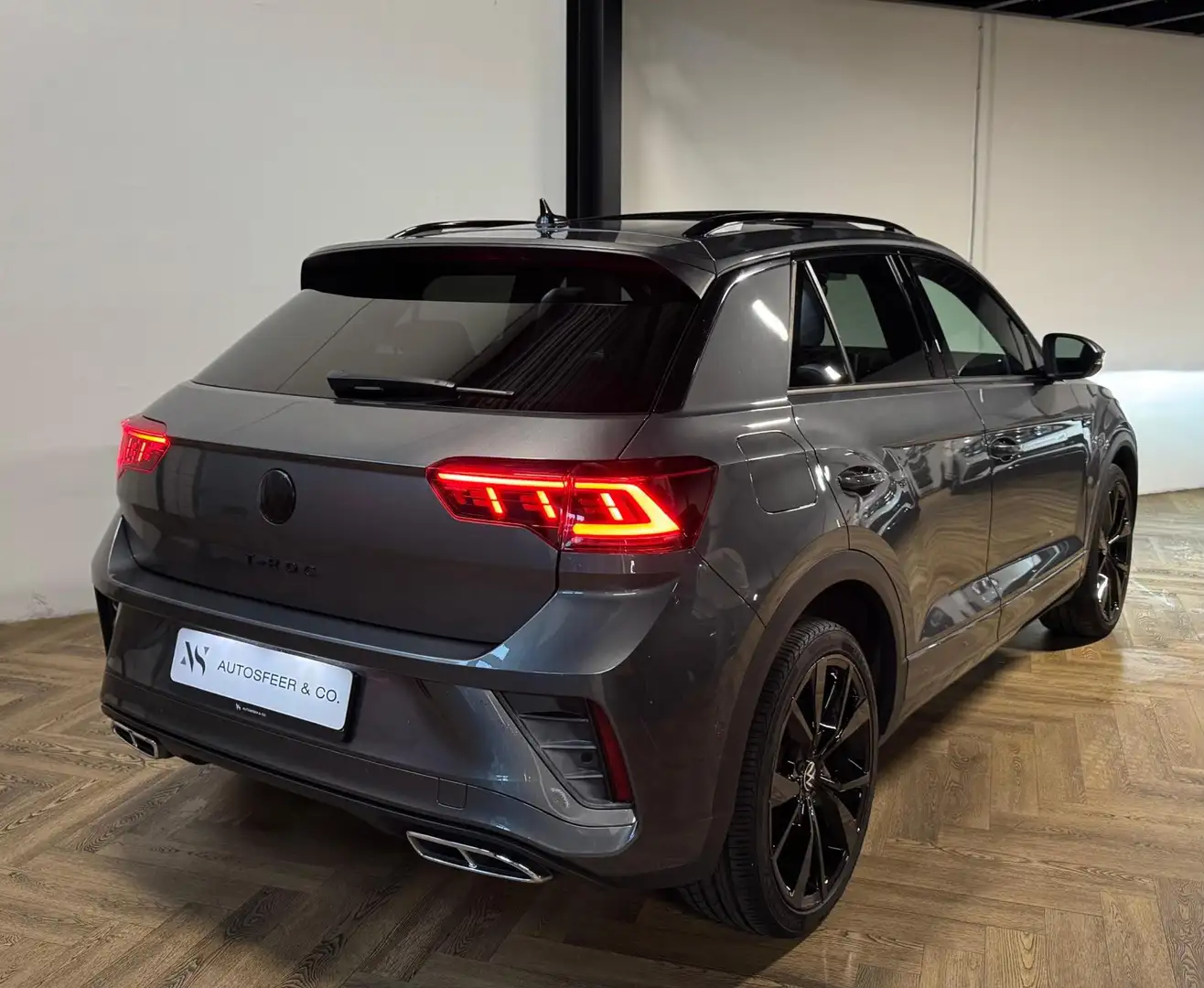 Volkswagen T-Roc 1.5 TSI R-Line PANO BLINDSP. VOL' Grijs - 2