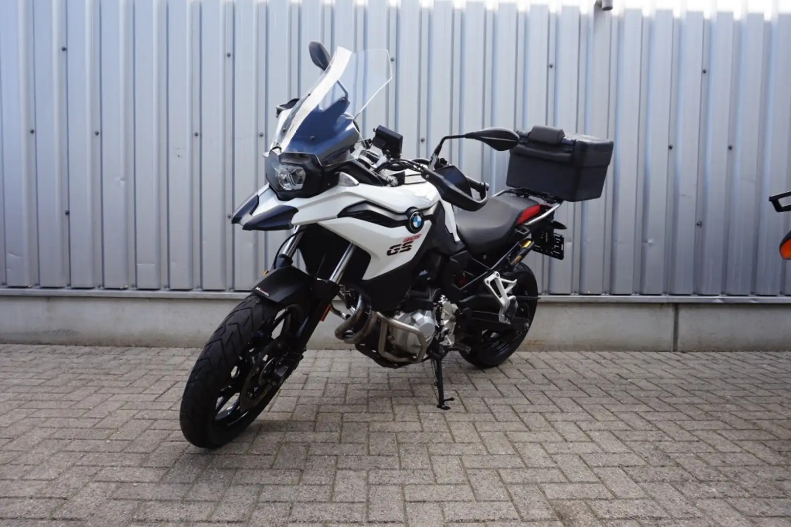 BMW F 750 GS - Alb - 2