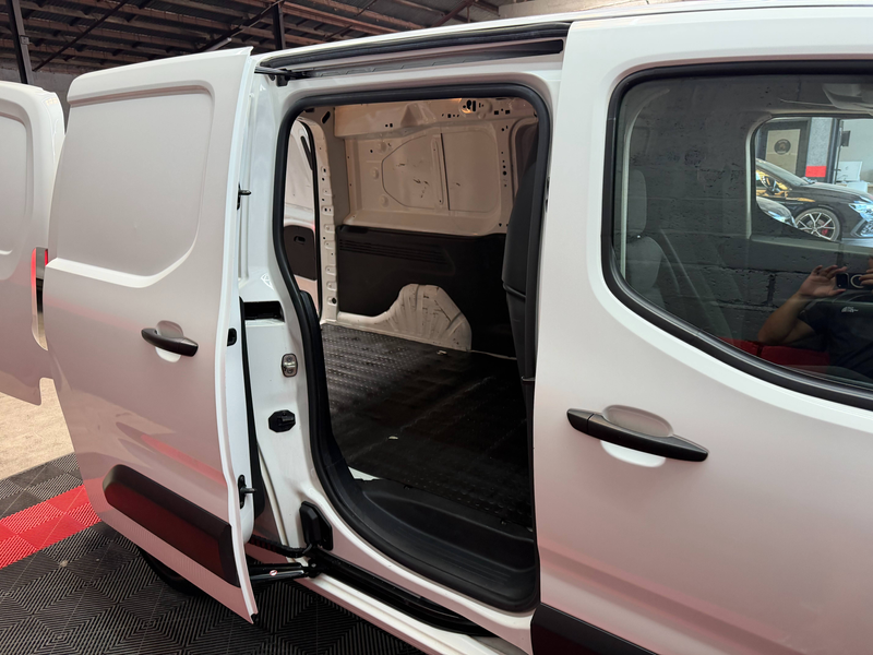 Peugeot Partner Partner utilitaire — photo 13