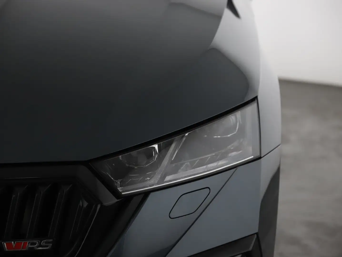 Skoda Octavia RS iV 245 DSG Grau - 2