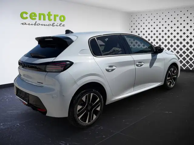Peugeot 208 view 6