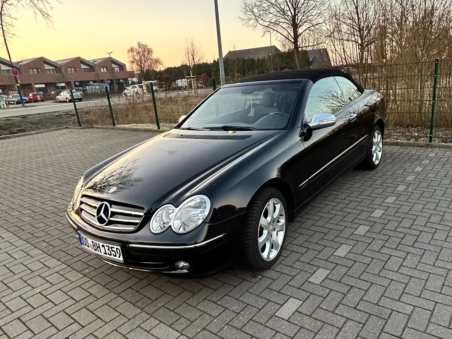 Mercedes-Benz CLK 240 CLK Cabrio 240 Elegance Negru - 2