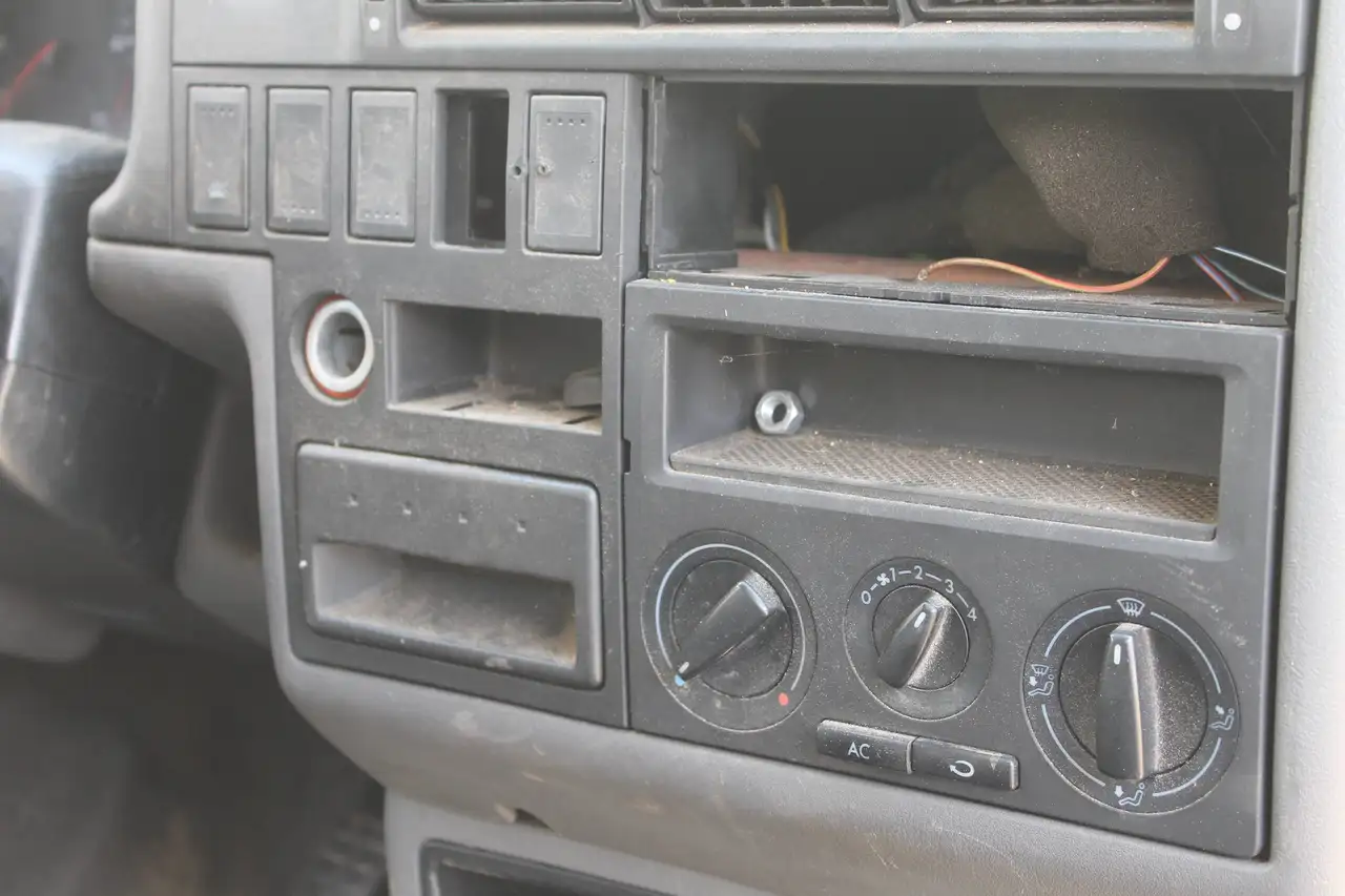 Volkswagen T4 1.9 TD Transporter TD Klima AHK 7DA 1H2, foto 7