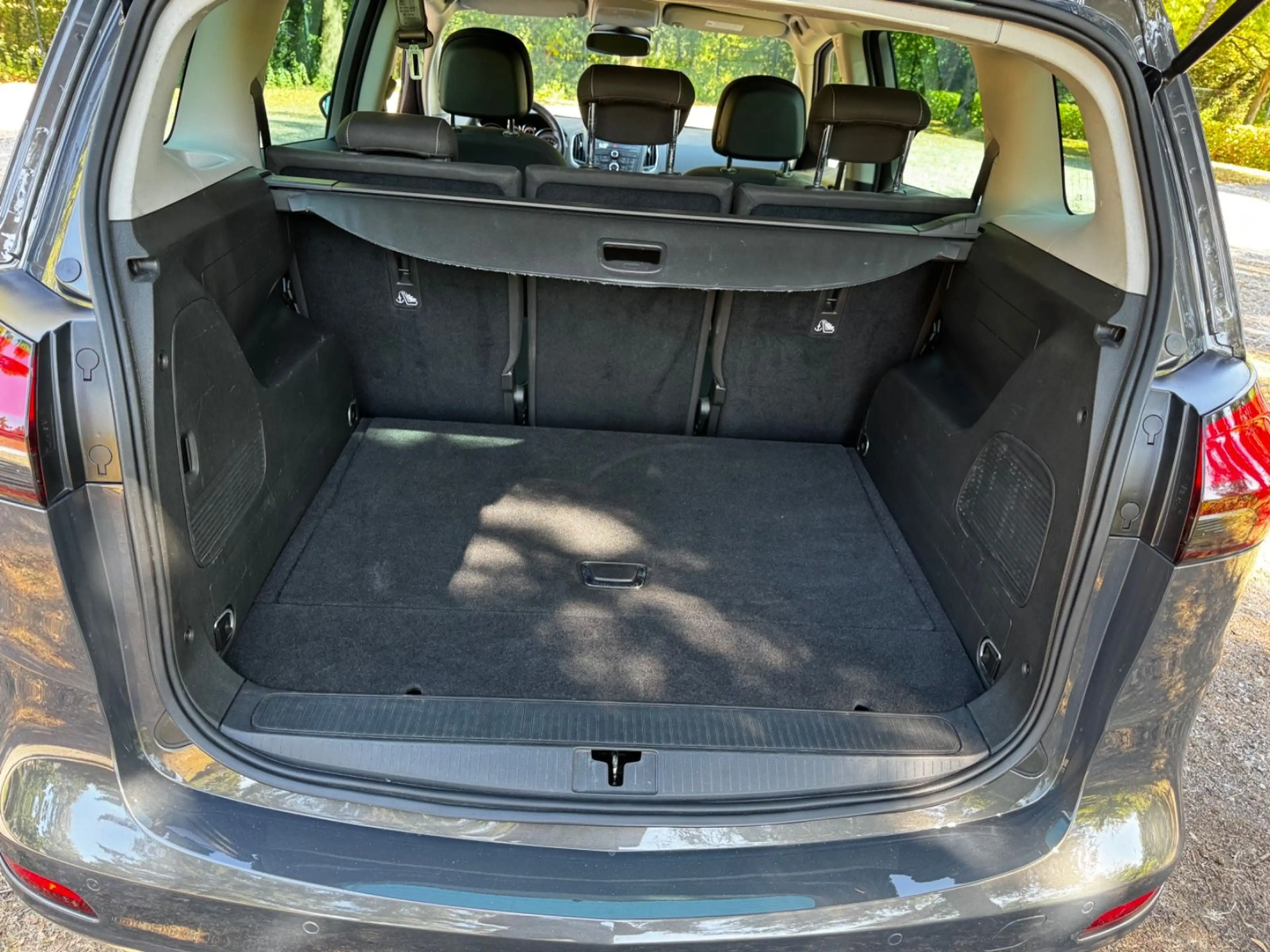 Opel Zafira Tourer 1,6CDTI Drive mit 86894km — photo 10