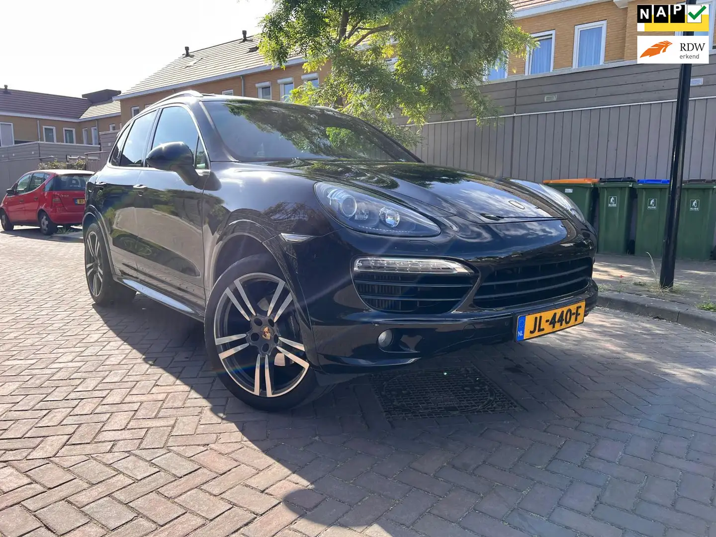 Porsche Cayenne 3.0 D *GTS Pack*VOLL* Zwart - 1