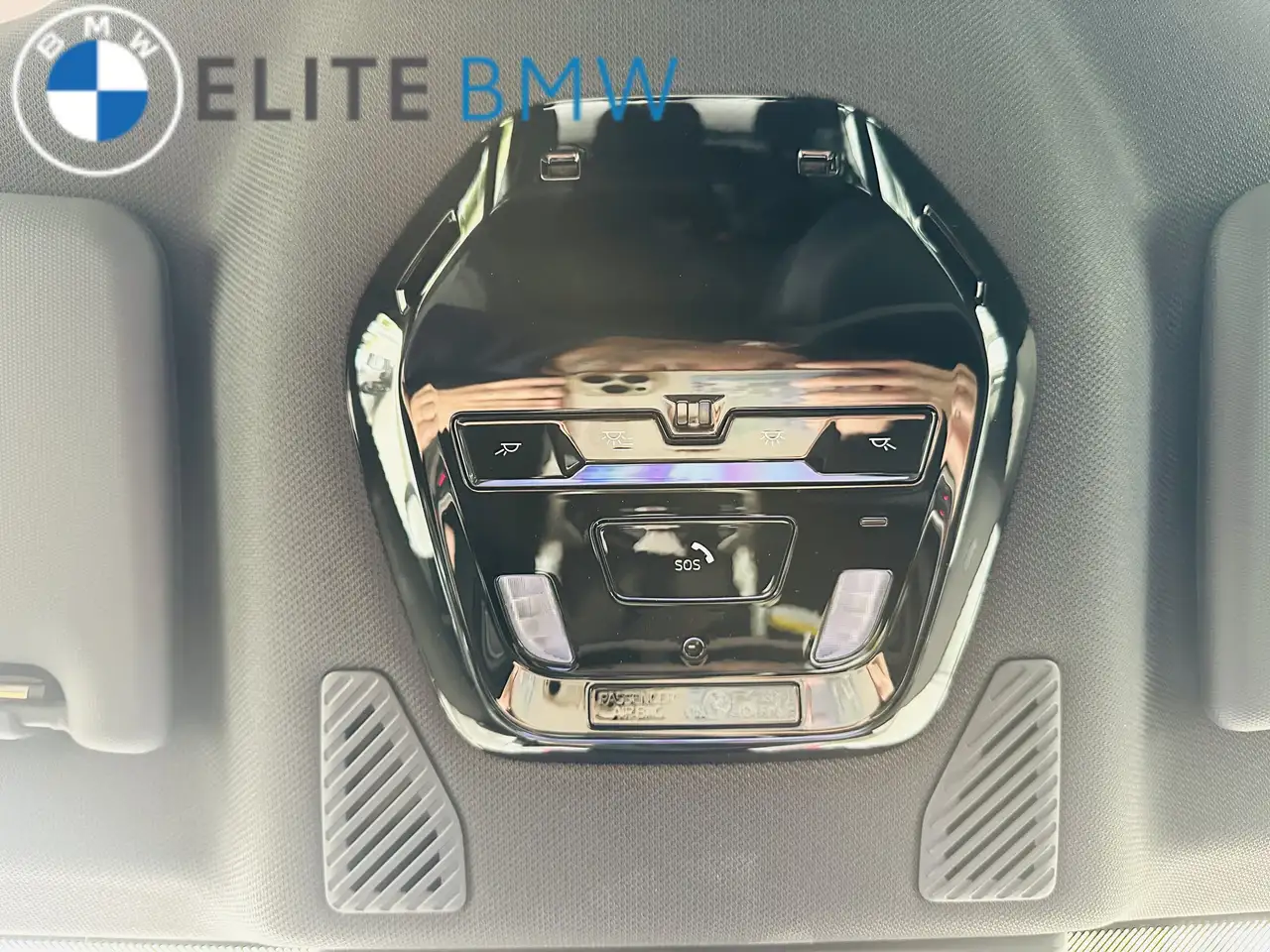 BMW iX3 photo BMW iX3