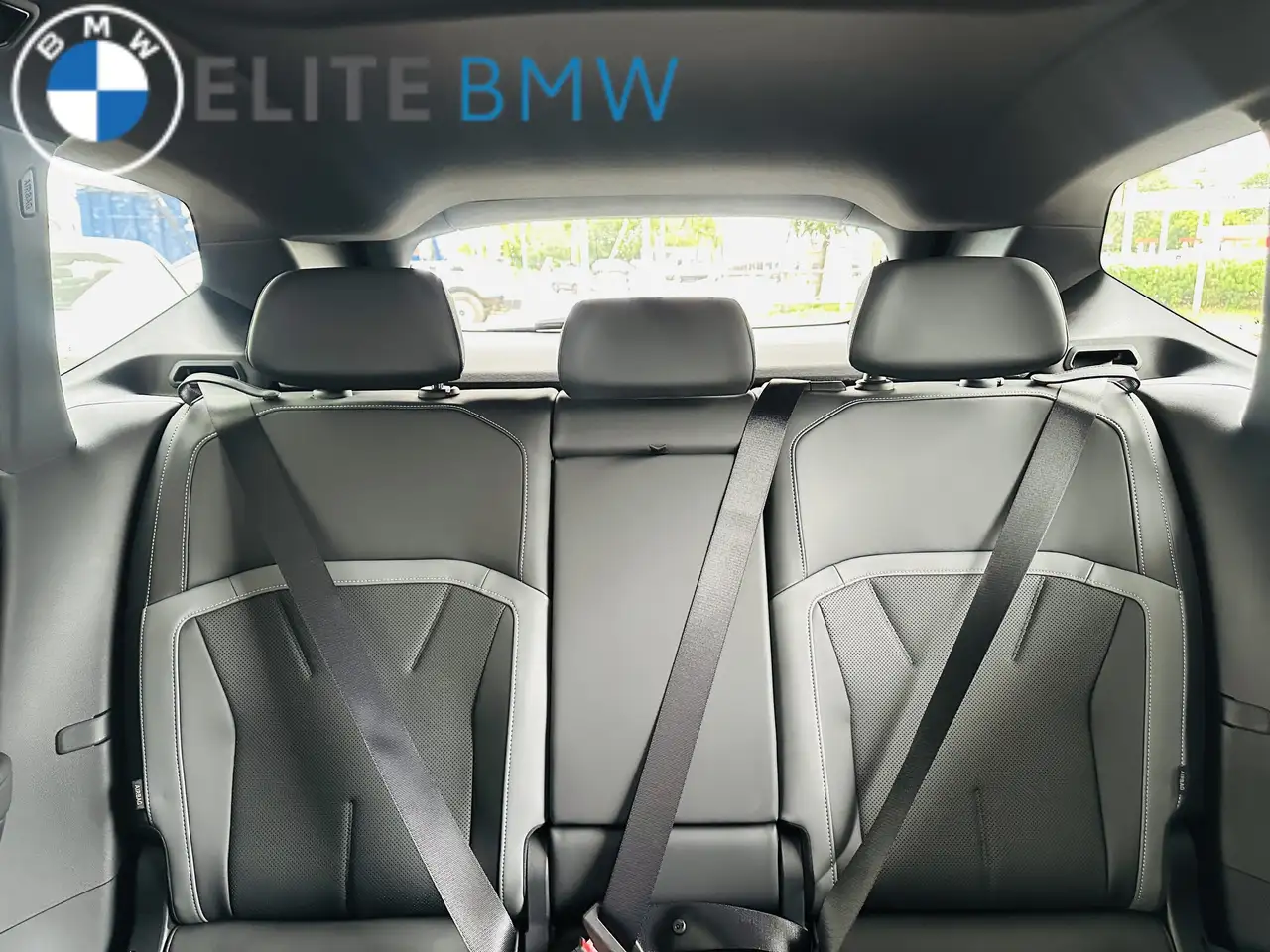 BMW iX3 photo BMW iX3