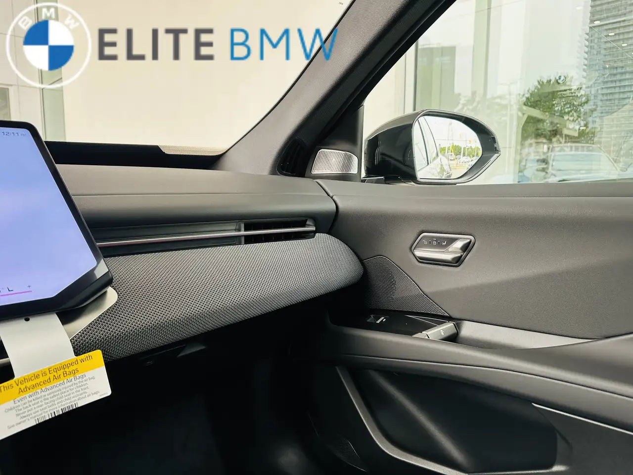 BMW iX3 photo BMW iX3