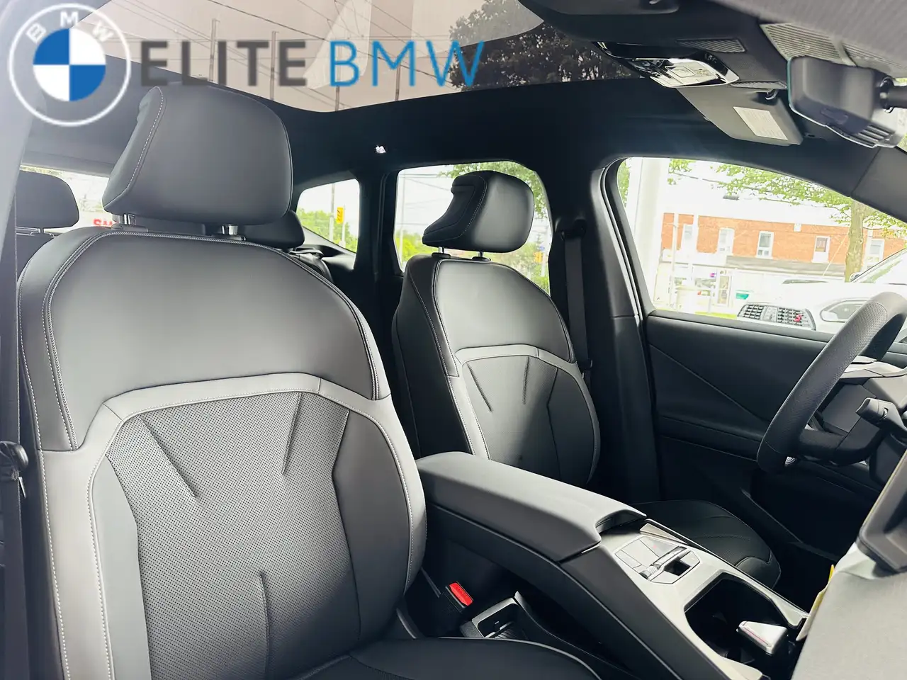BMW iX3 photo BMW iX3