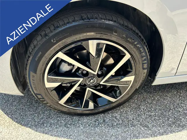 Opel Corsa view 8