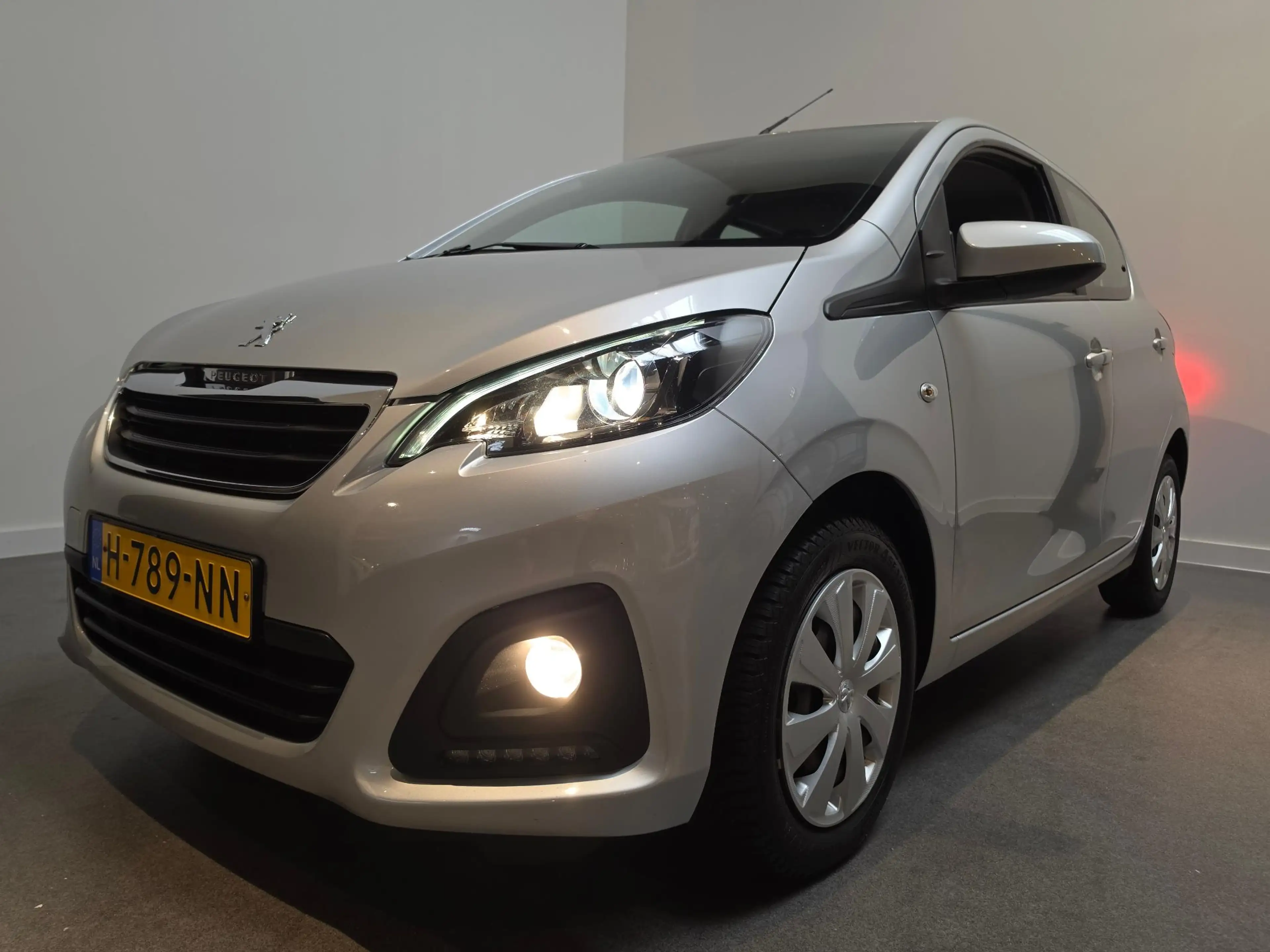 Peugeot 108 1.0 e-VTi Active - Apple Carplay/Android Auto - Ai — photo 9