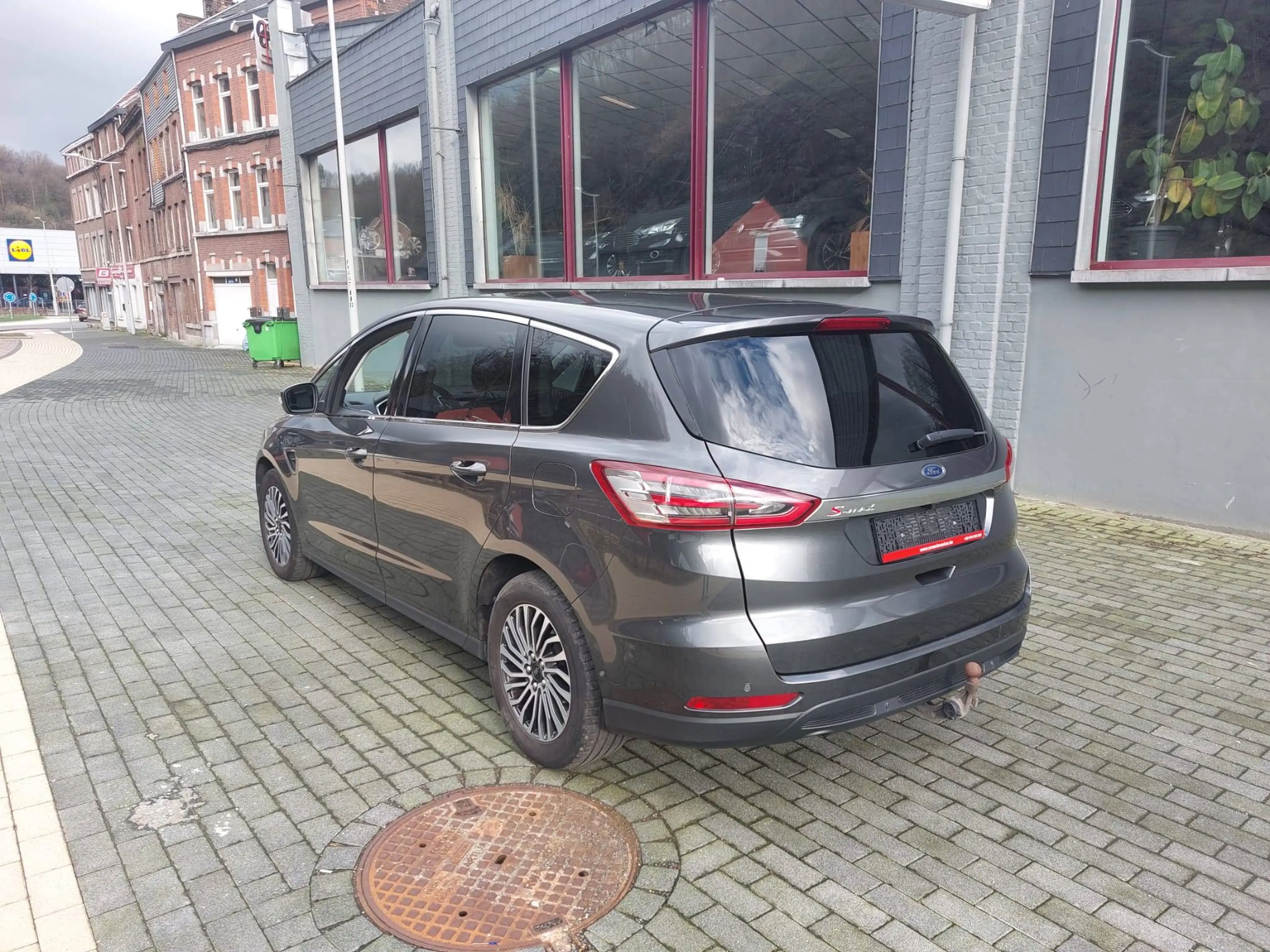 Ford S-Max 2.0 TDCi Titanium 150CH (EU6.2) 7 PLACES GARANTIE — photo 3
