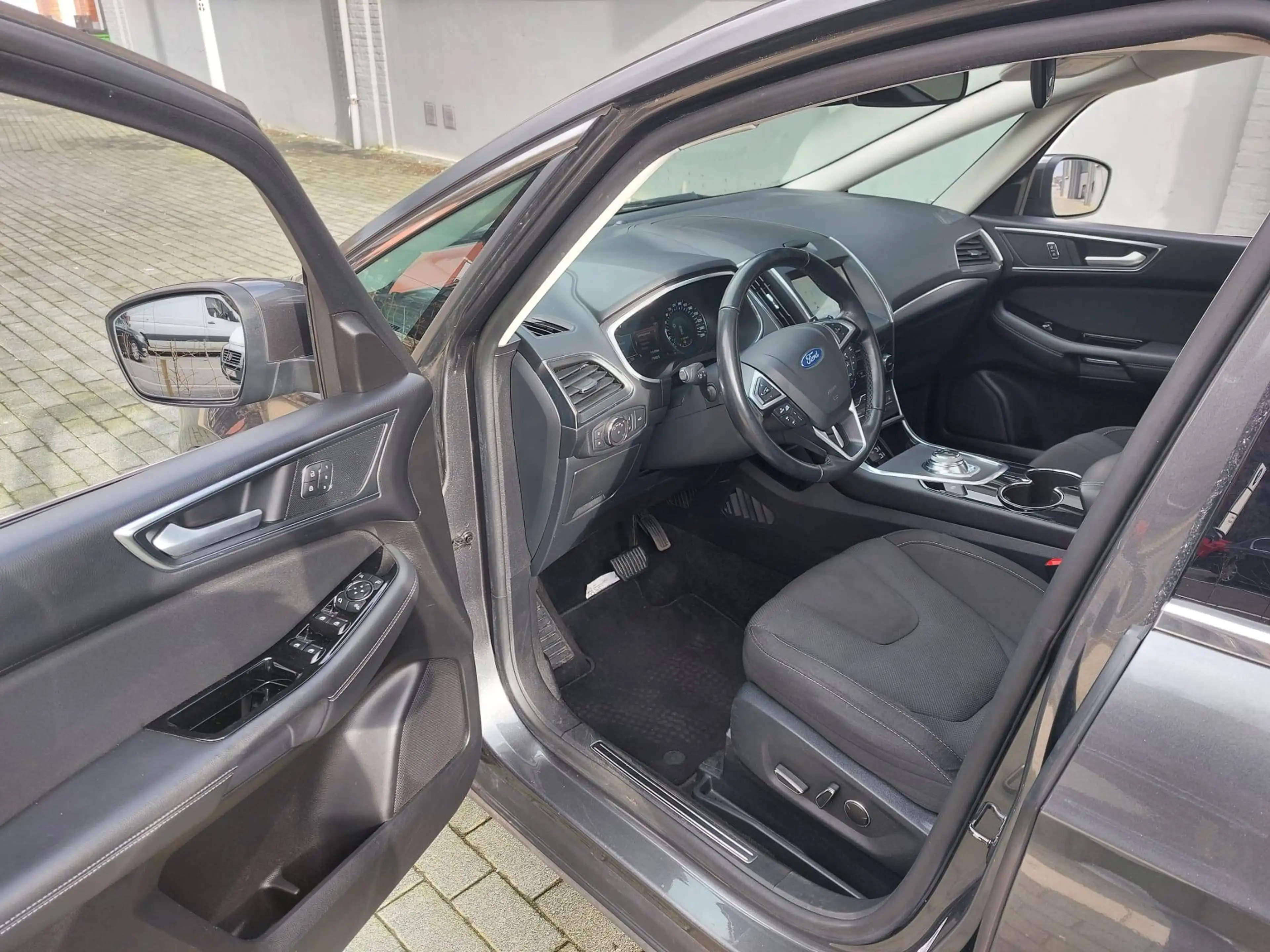 Ford S-Max 2.0 TDCi Titanium 150CH (EU6.2) 7 PLACES GARANTIE — photo 10