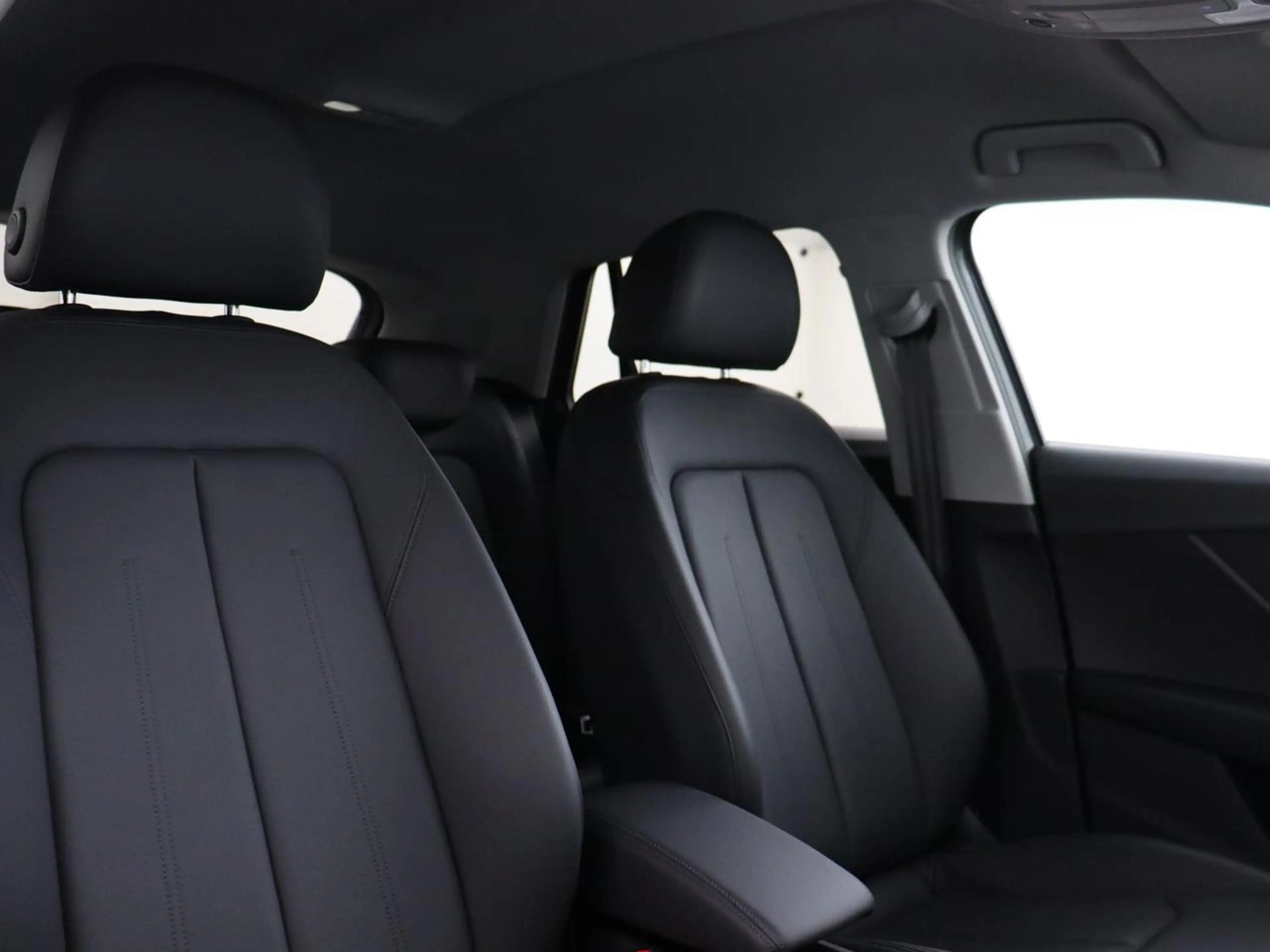 Audi Q2 Audi Q2 Business Edition S line 35 TFSI 110(150) kW(ch) S tronic — photo 12