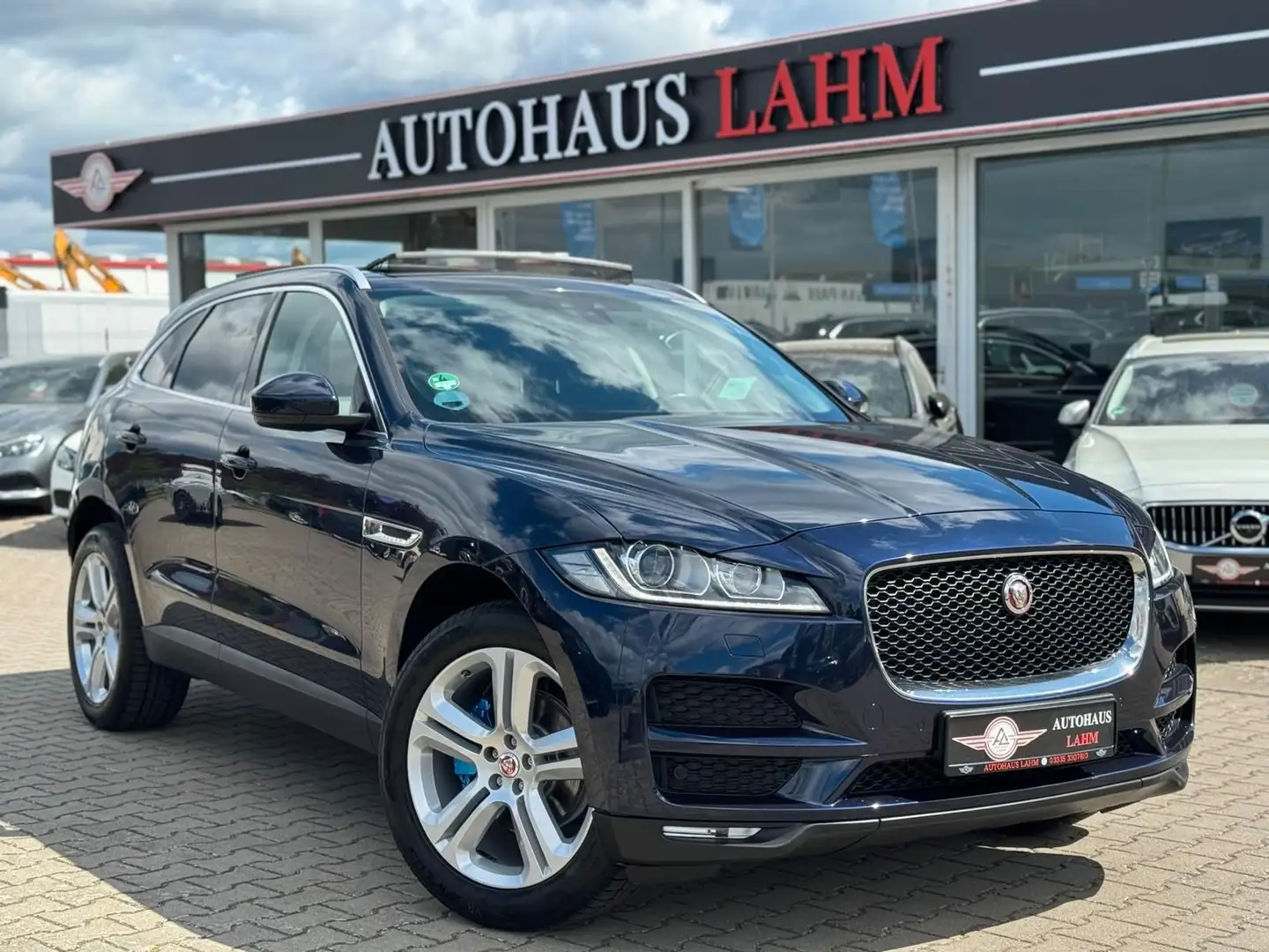 Jaguar F-Pace F-PACE 20d"Prestige AWD"PANO"SPUR ASS"LEDER"SHZ" Blau - 1