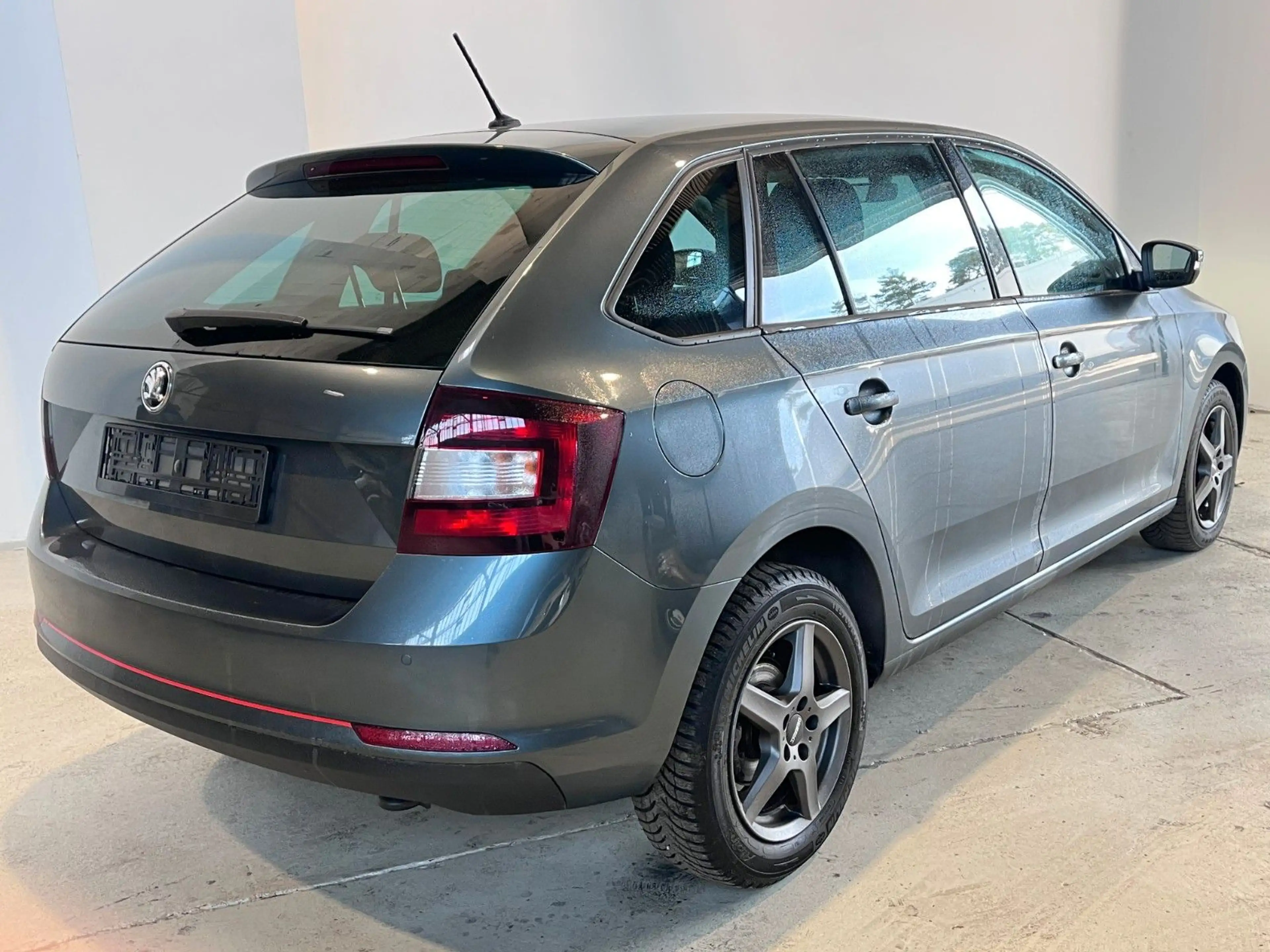 Skoda Rapid/Spaceback Spaceback Clever 1.4 — photo 4