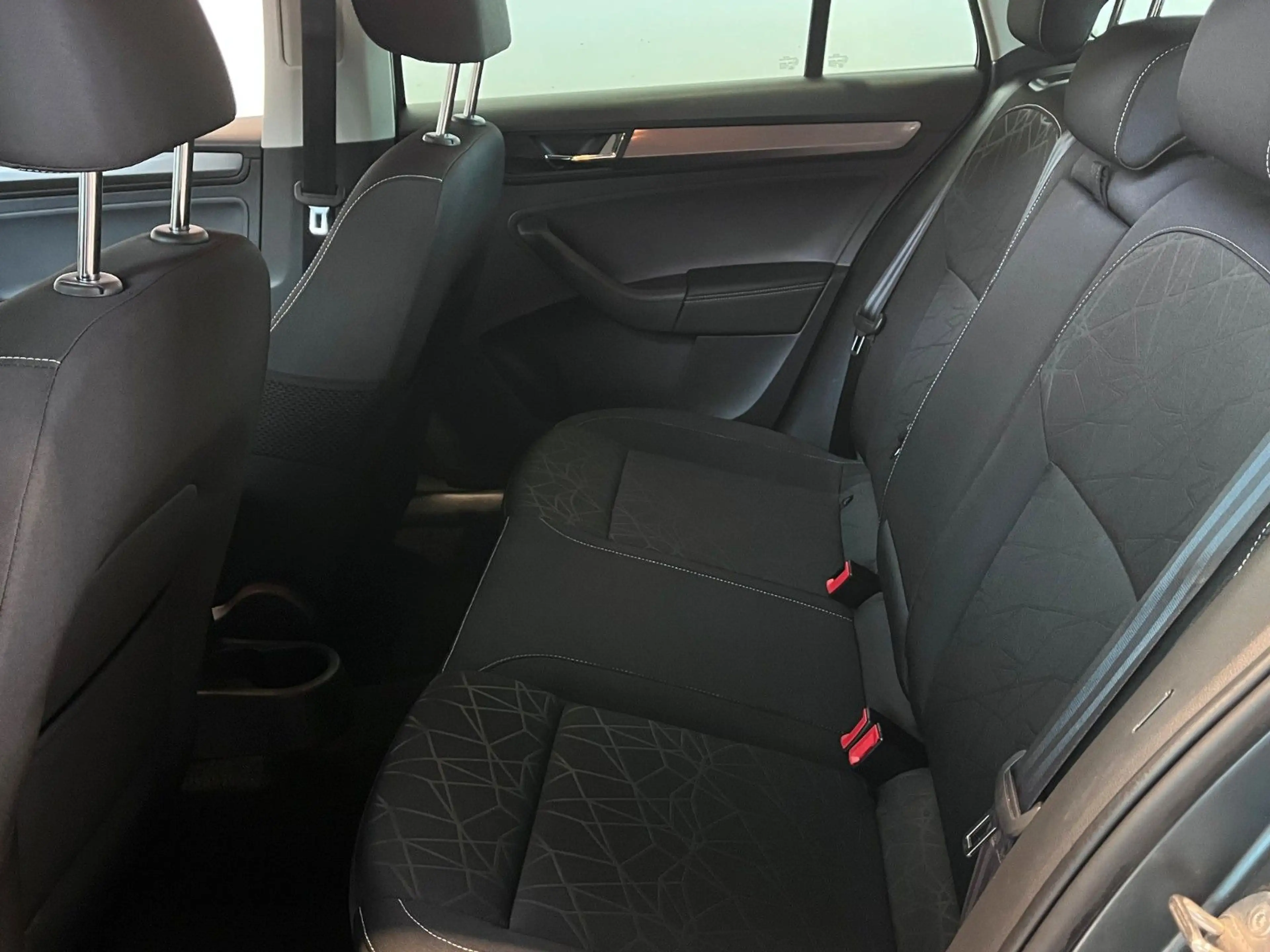 Skoda Rapid/Spaceback Spaceback Clever 1.4 — photo 8
