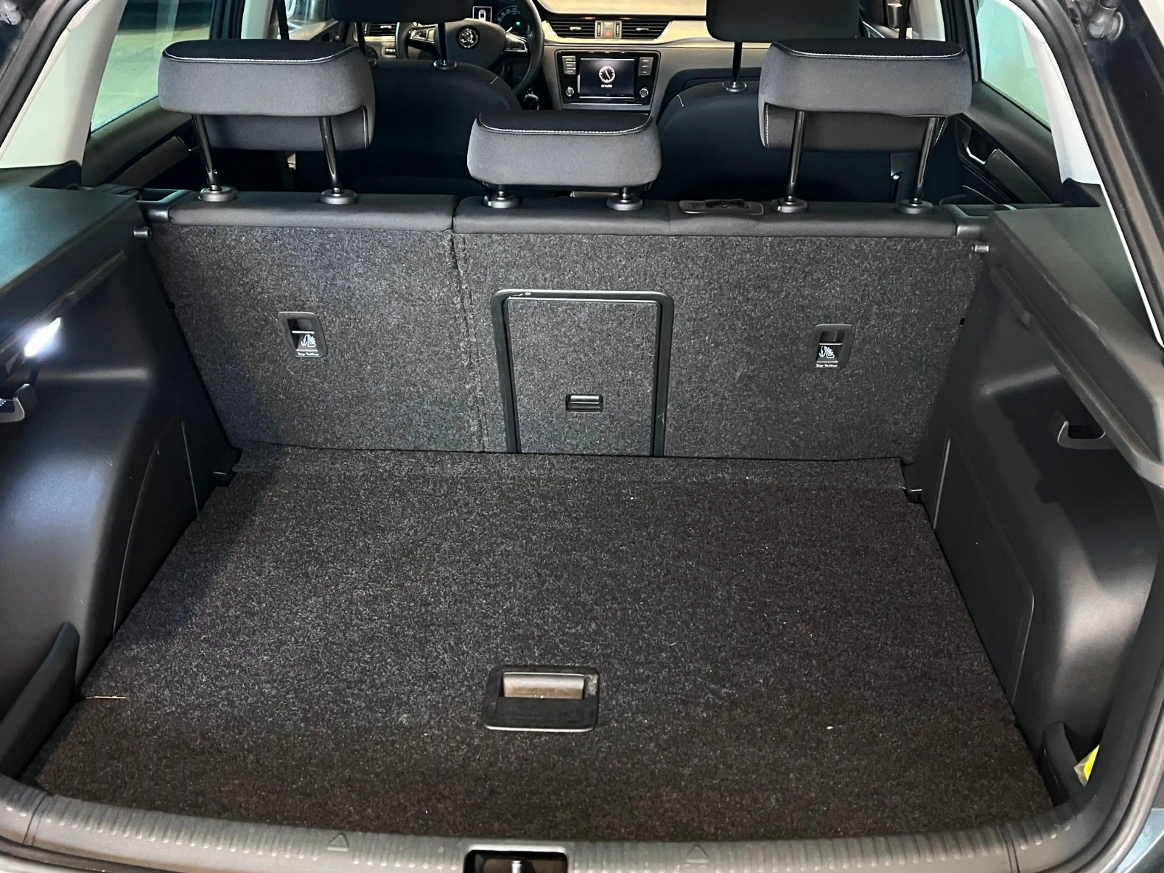 Skoda Rapid/Spaceback Spaceback Clever 1.4 — photo 7