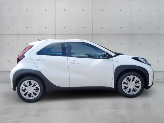 Toyota Aygo X view 4