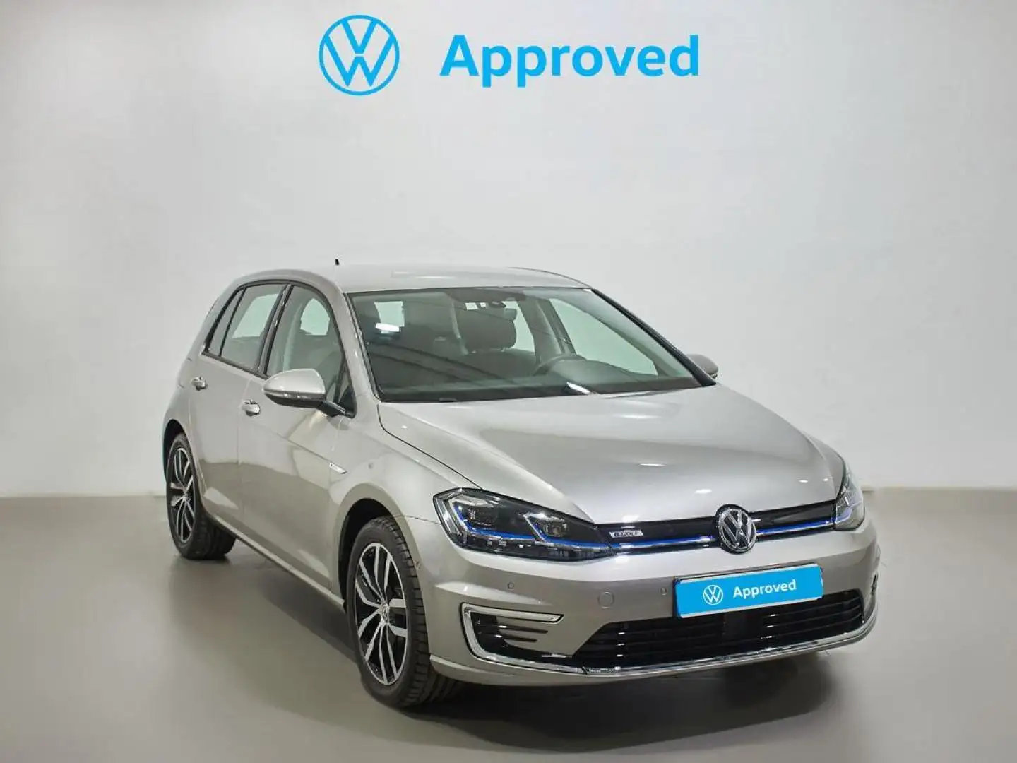 Volkswagen Golf e-Golf ePower Plateado - 1