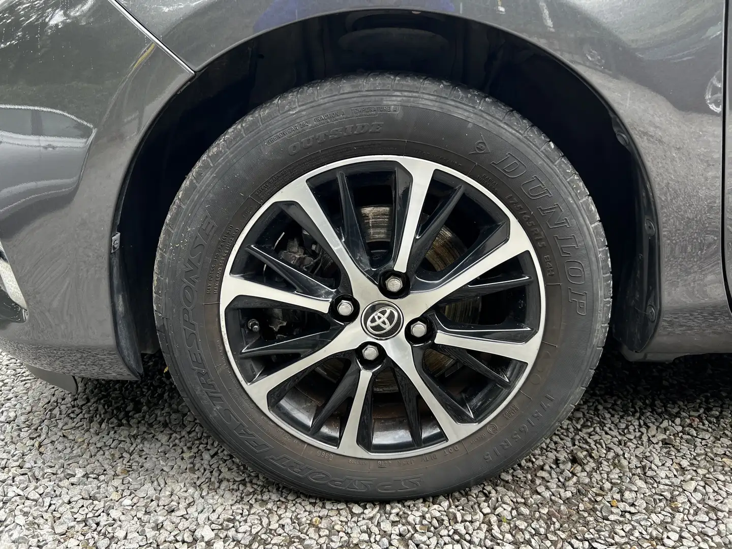 Toyota Yaris Yaris Hybrid 1.5i VVT-i - Garantie jusque 2030 Gris - 2
