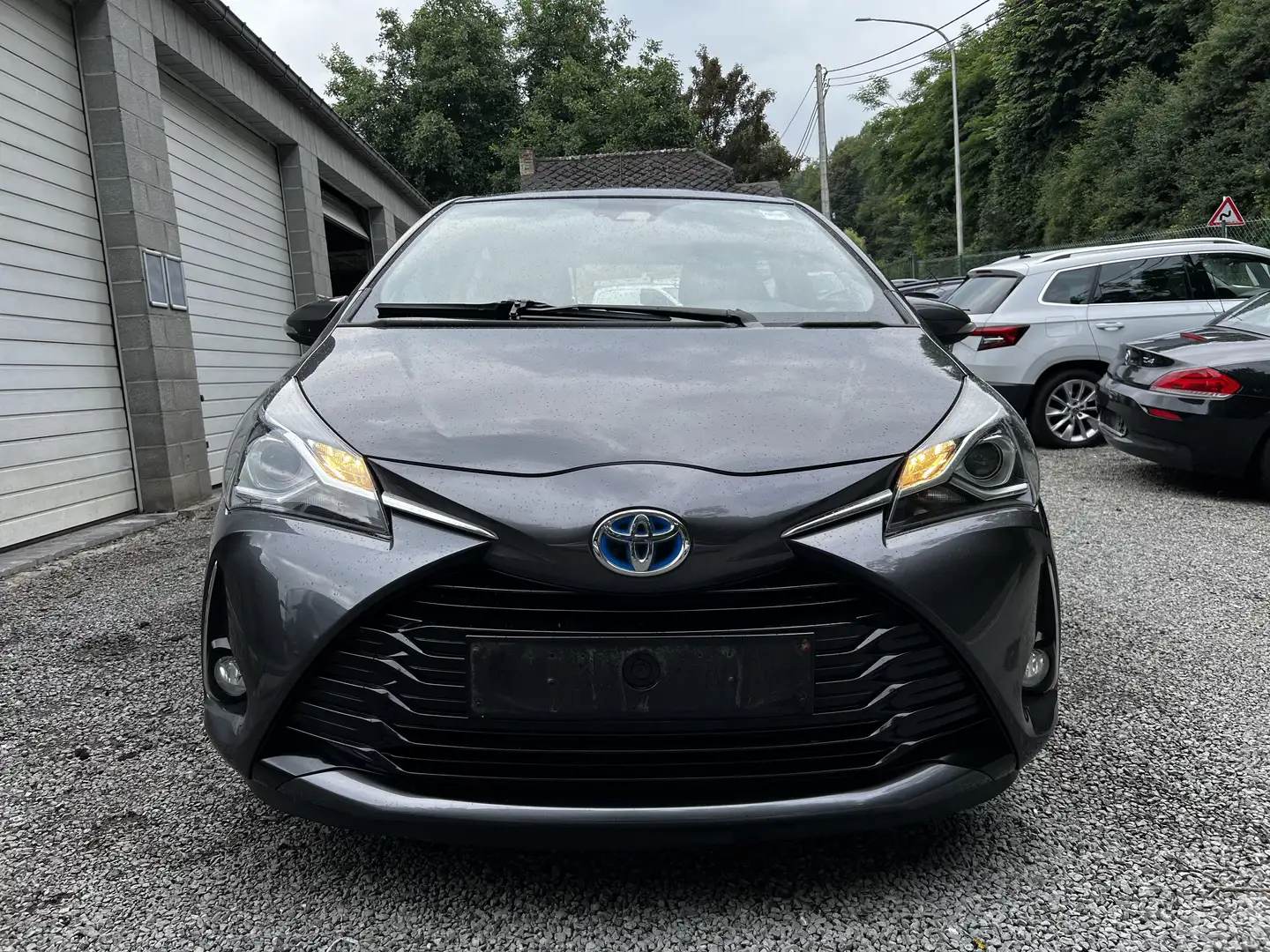 Toyota Yaris Yaris Hybrid 1.5i VVT-i Comfort E-CVT - Garantie Gris - 1