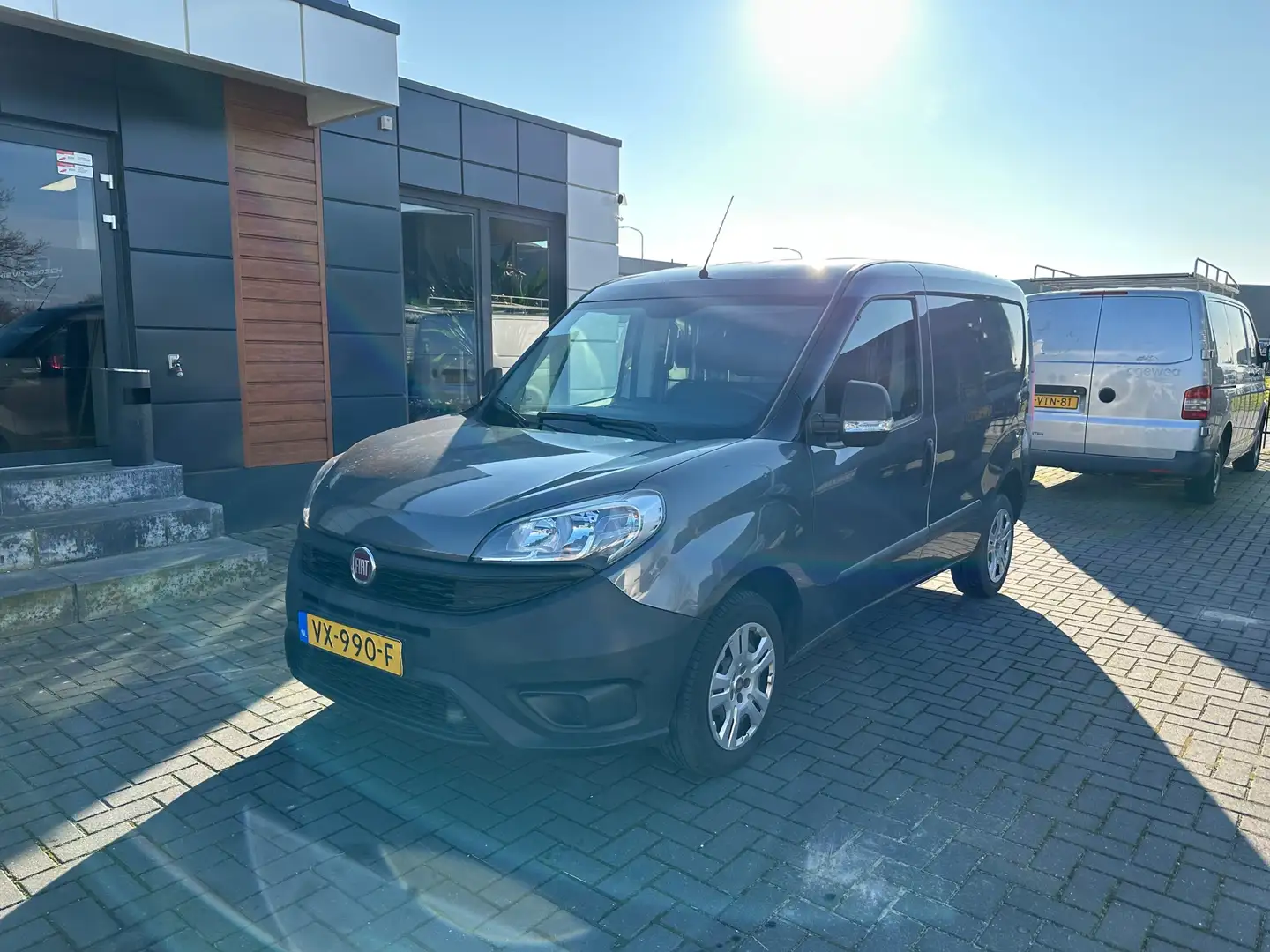 Fiat Doblo Cargo 1.3 JTD 2016 Grijs Metallic Airco apk 7-2025 Gris - 2