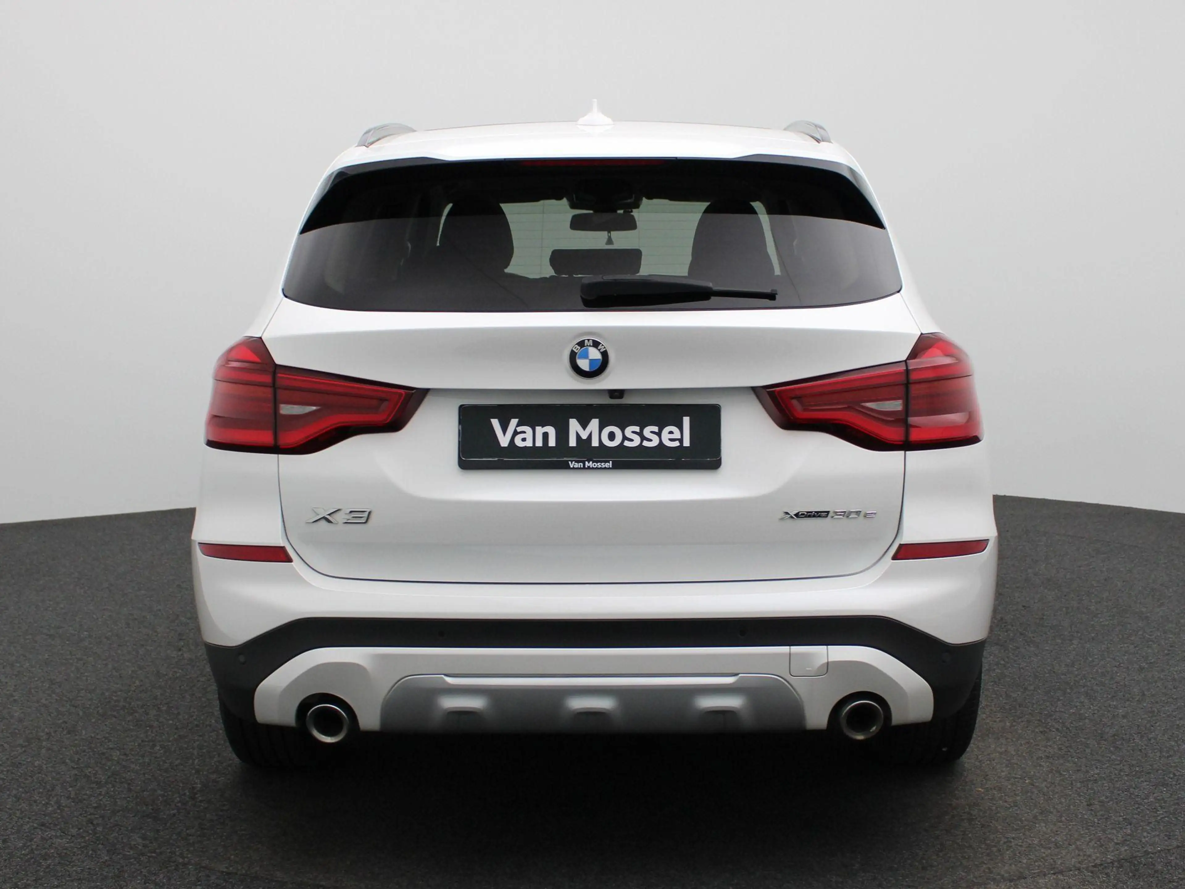 BMW X3 xDrive30e (135 kW) | Camera | PDC V+A | Panodak | — photo 6